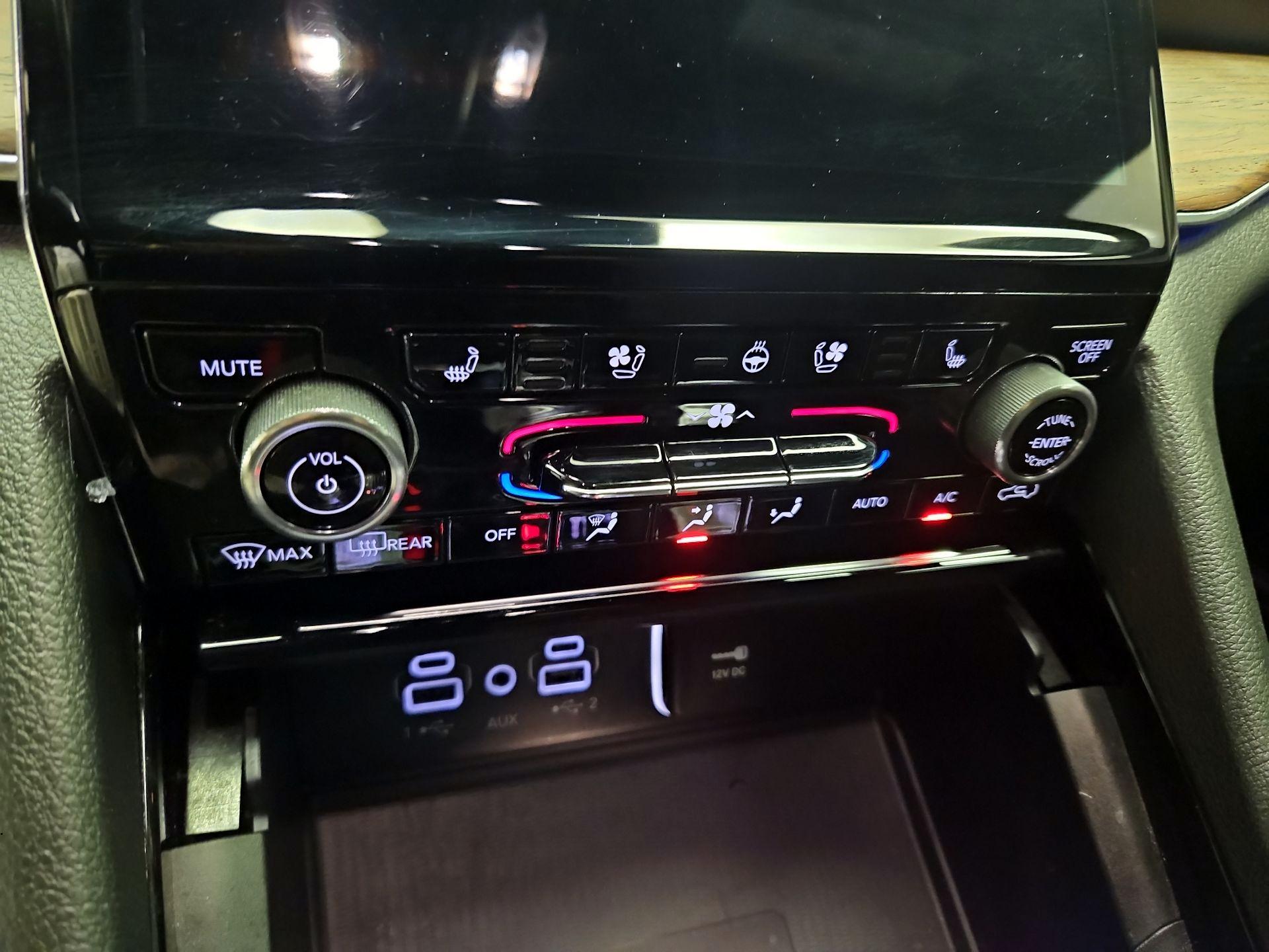 Thumbnail: 2022 Jeep Grand Cherokee - 17