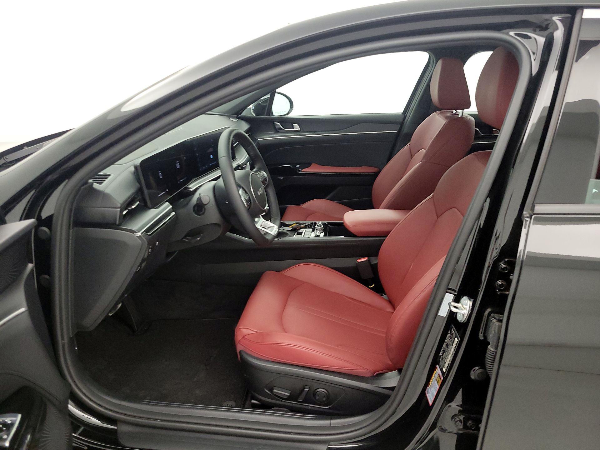 Thumbnail: 2025 Kia K5 - 11