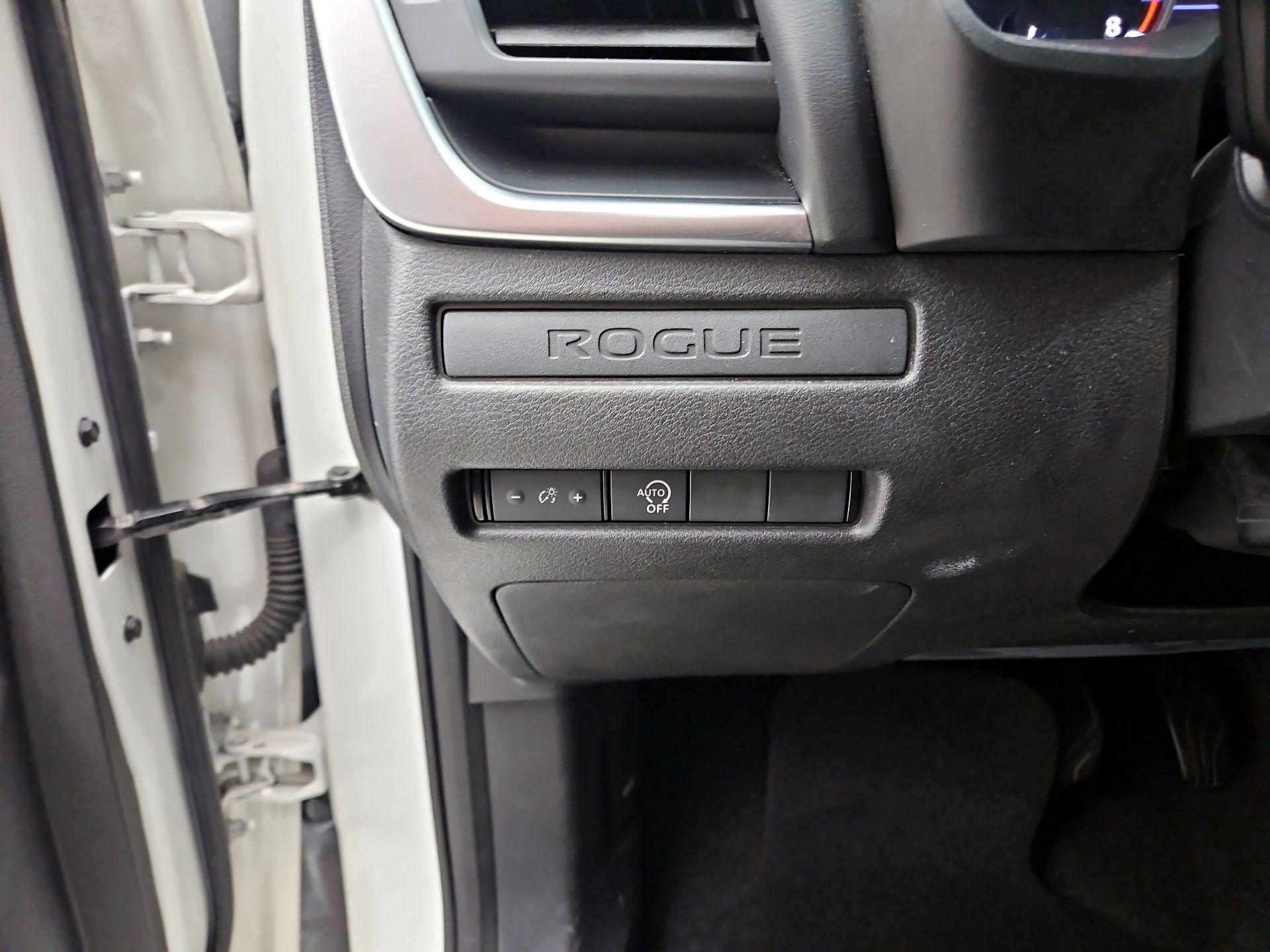 Thumbnail: 2023 Nissan Rogue - 13