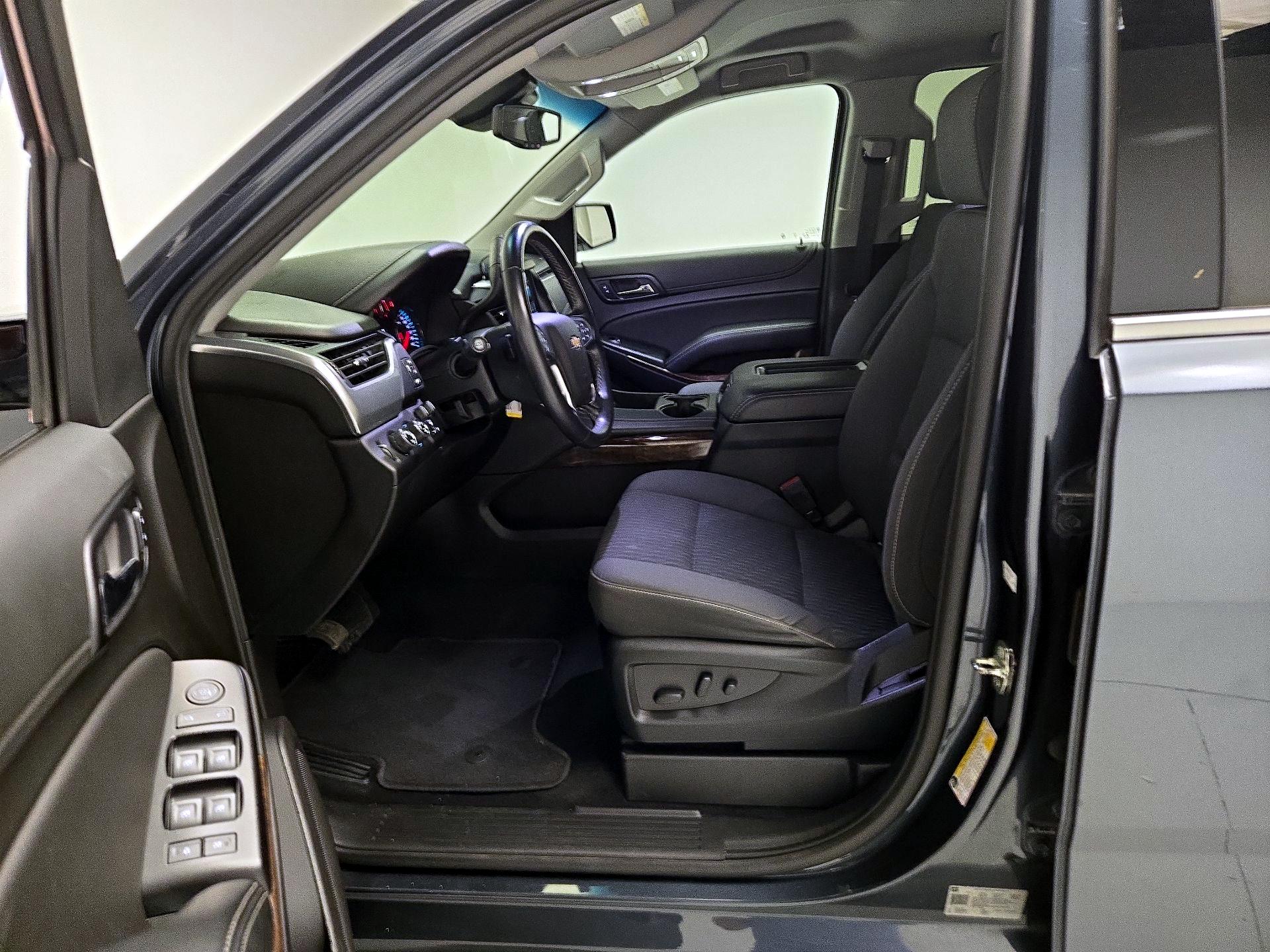 Thumbnail: 2020 Chevrolet Tahoe - 11