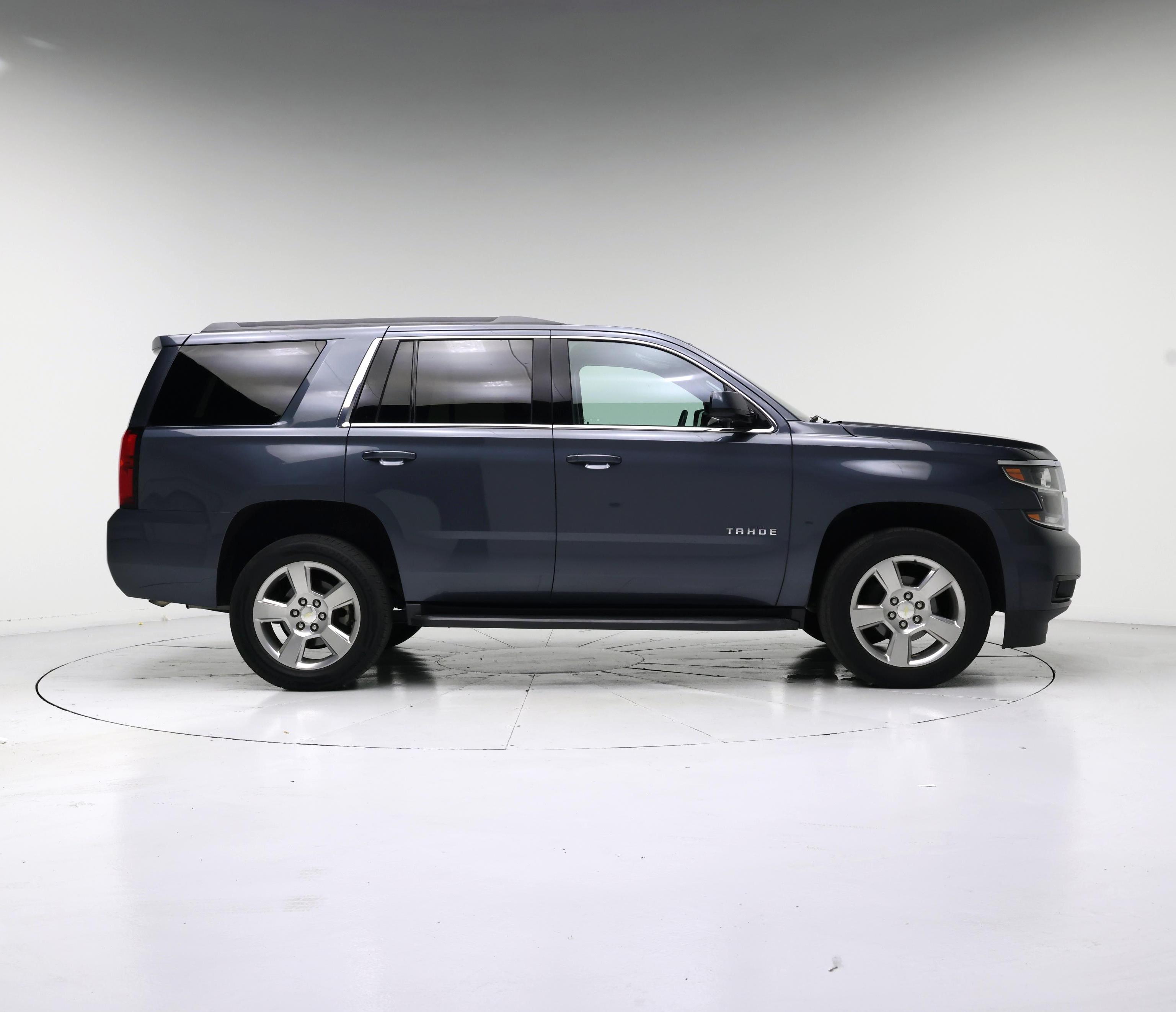 Thumbnail: 2020 Chevrolet Tahoe - 7