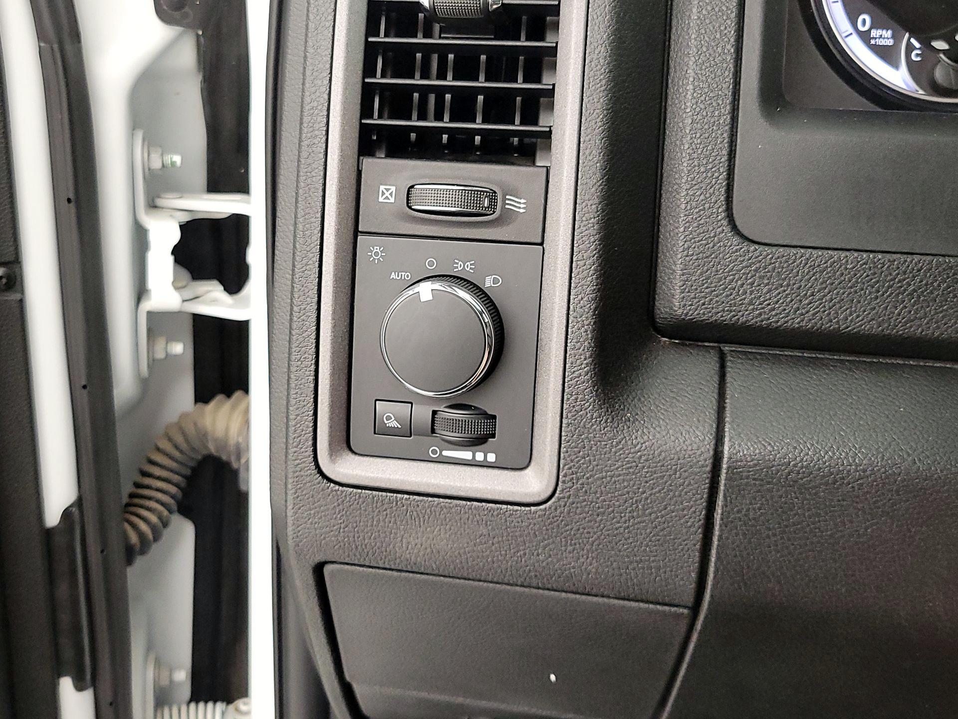 Thumbnail: 2022 RAM 1500 Classic - 13