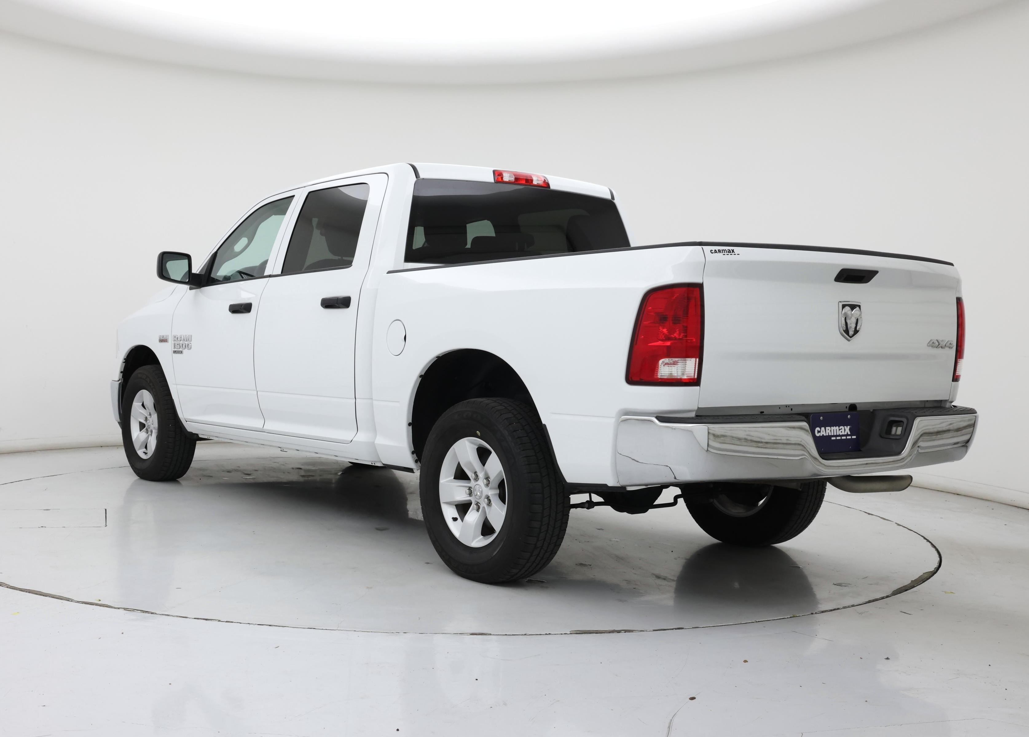 Thumbnail: 2022 RAM 1500 Classic - 2