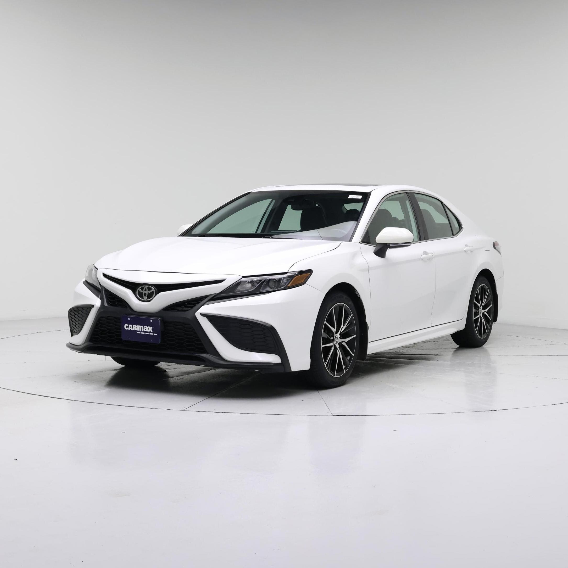 Thumbnail: 2023 Toyota Camry - 4