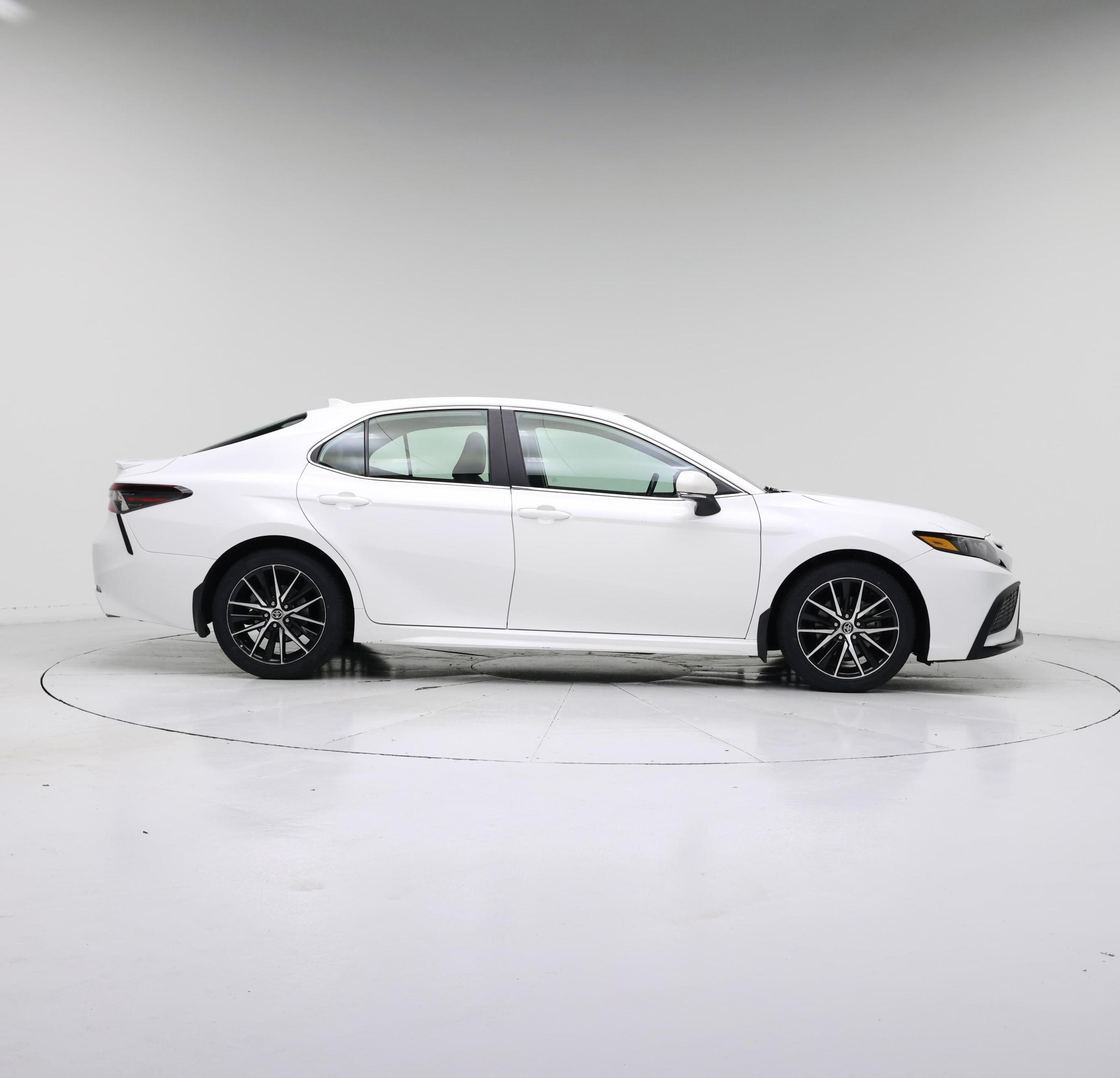 Thumbnail: 2023 Toyota Camry - 7