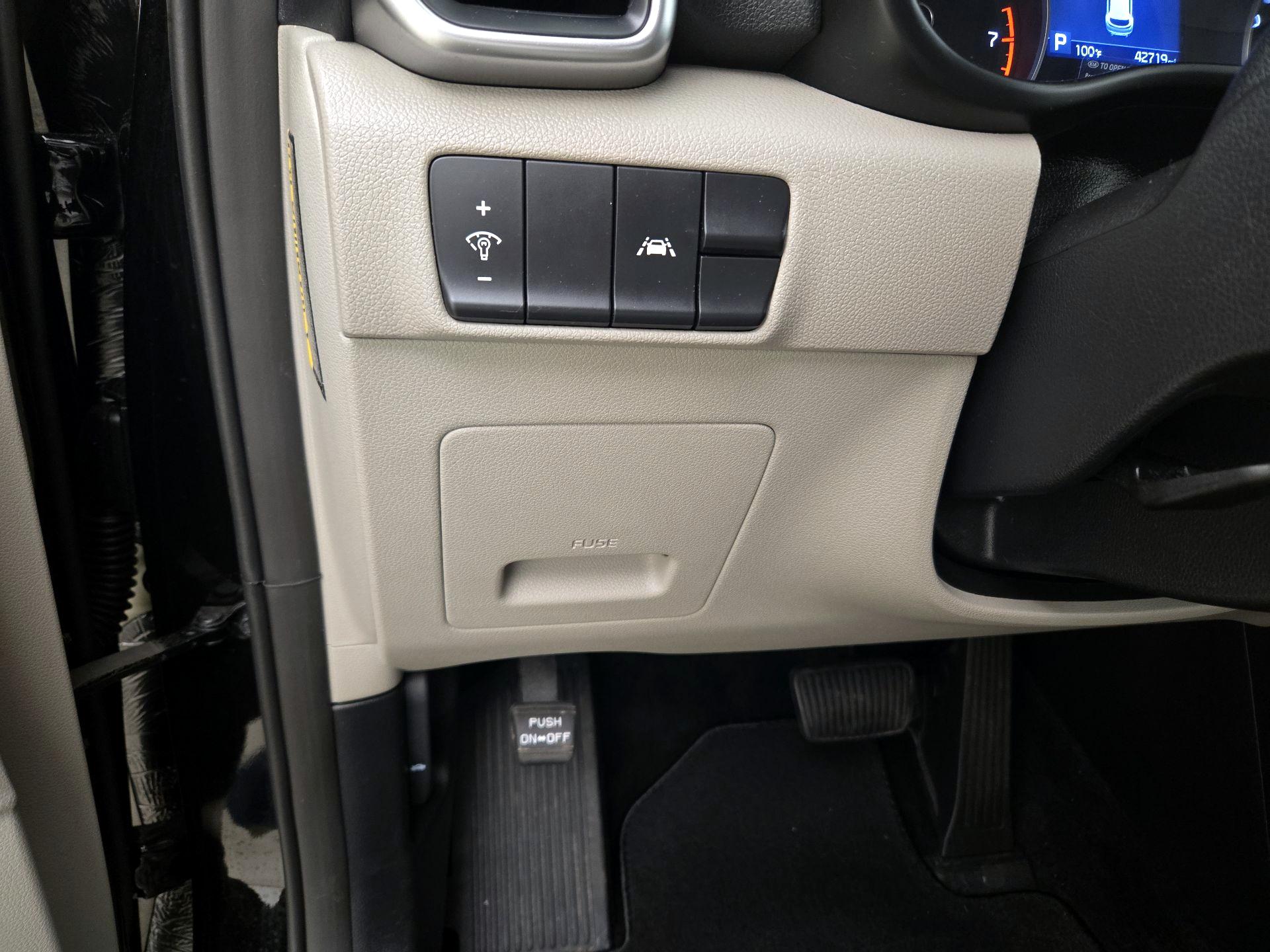 Thumbnail: 2020 Kia Sportage - 13