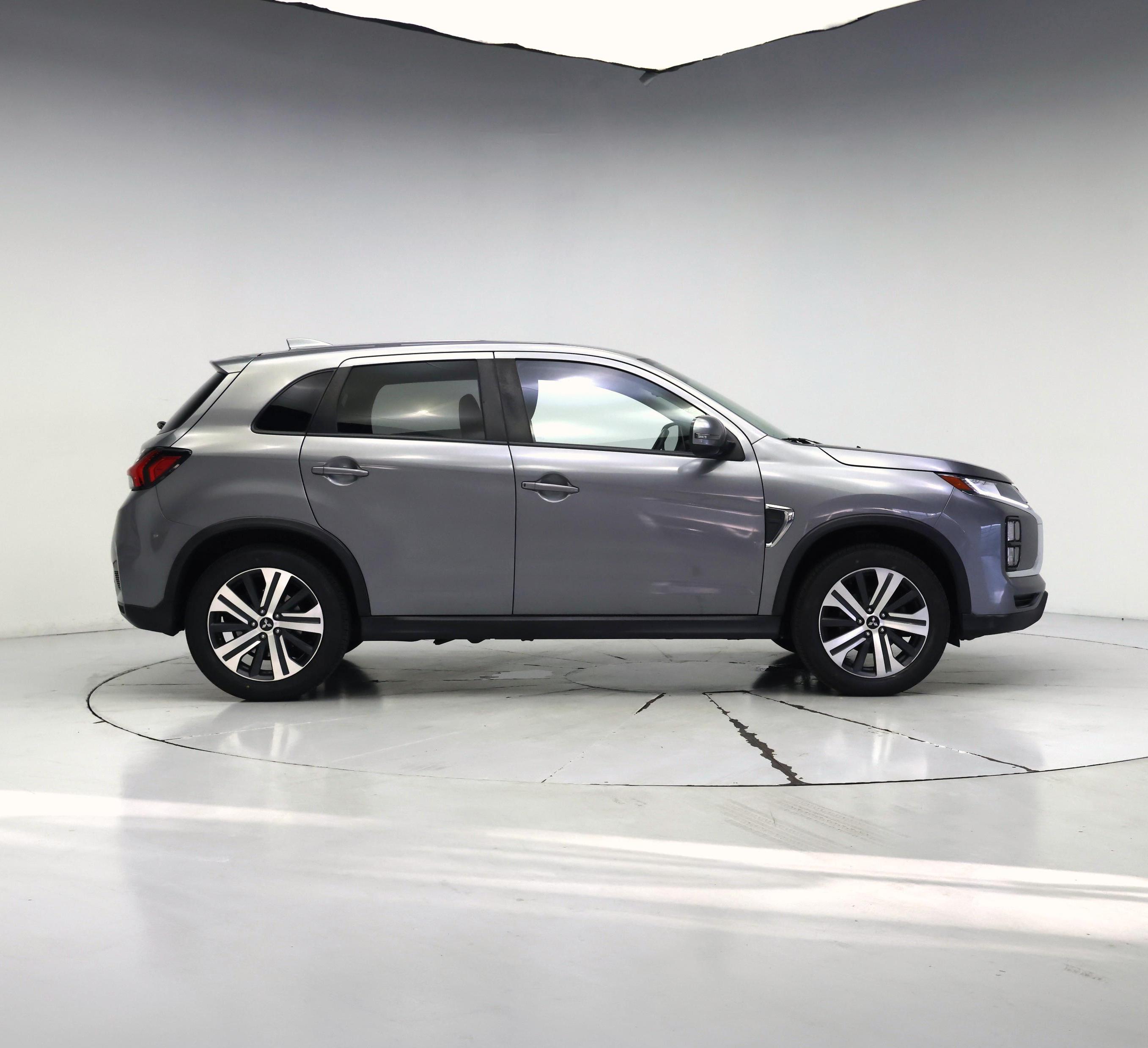 Thumbnail: 2021 Mitsubishi Outlander Sport - 7