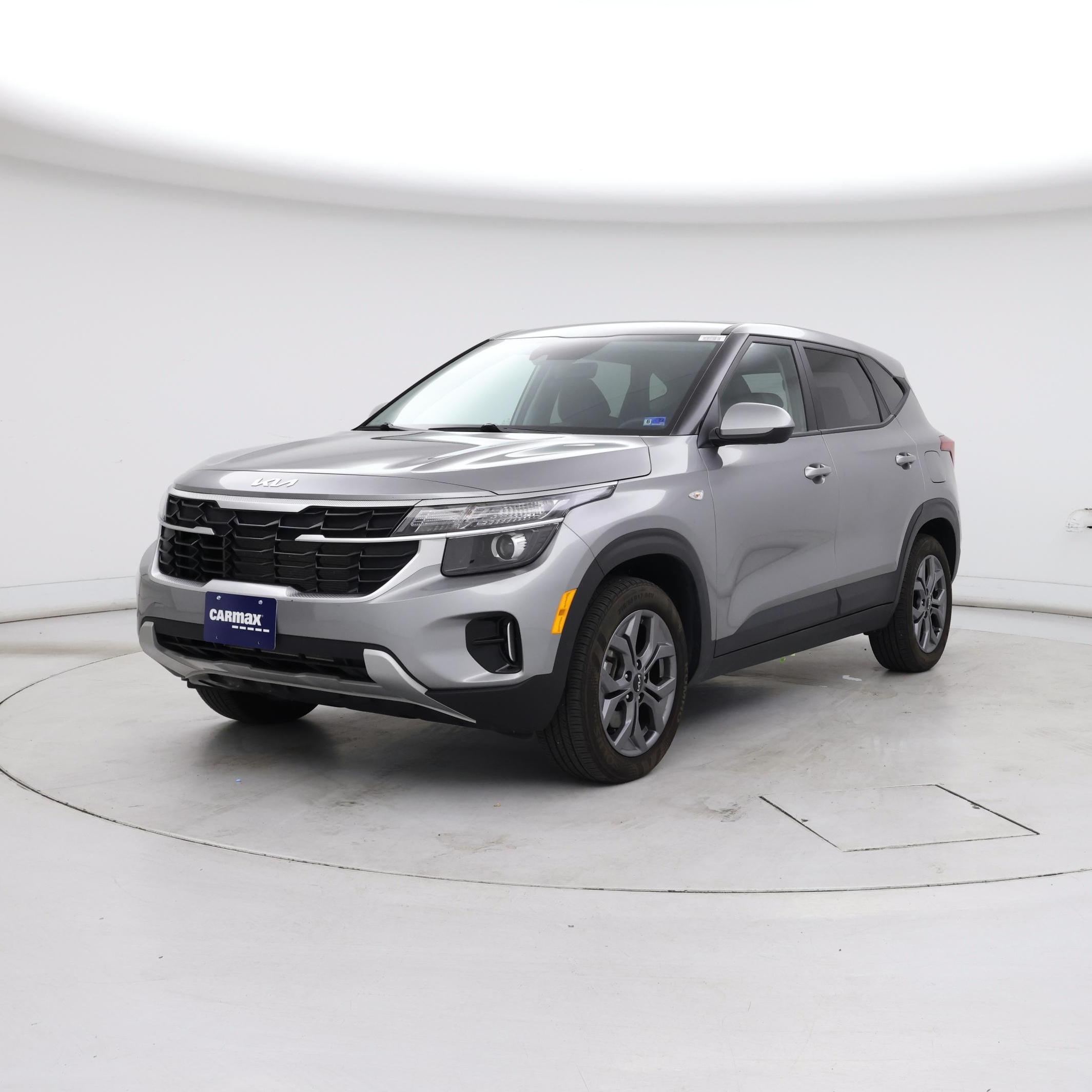 Thumbnail: 2024 Kia Seltos - 4
