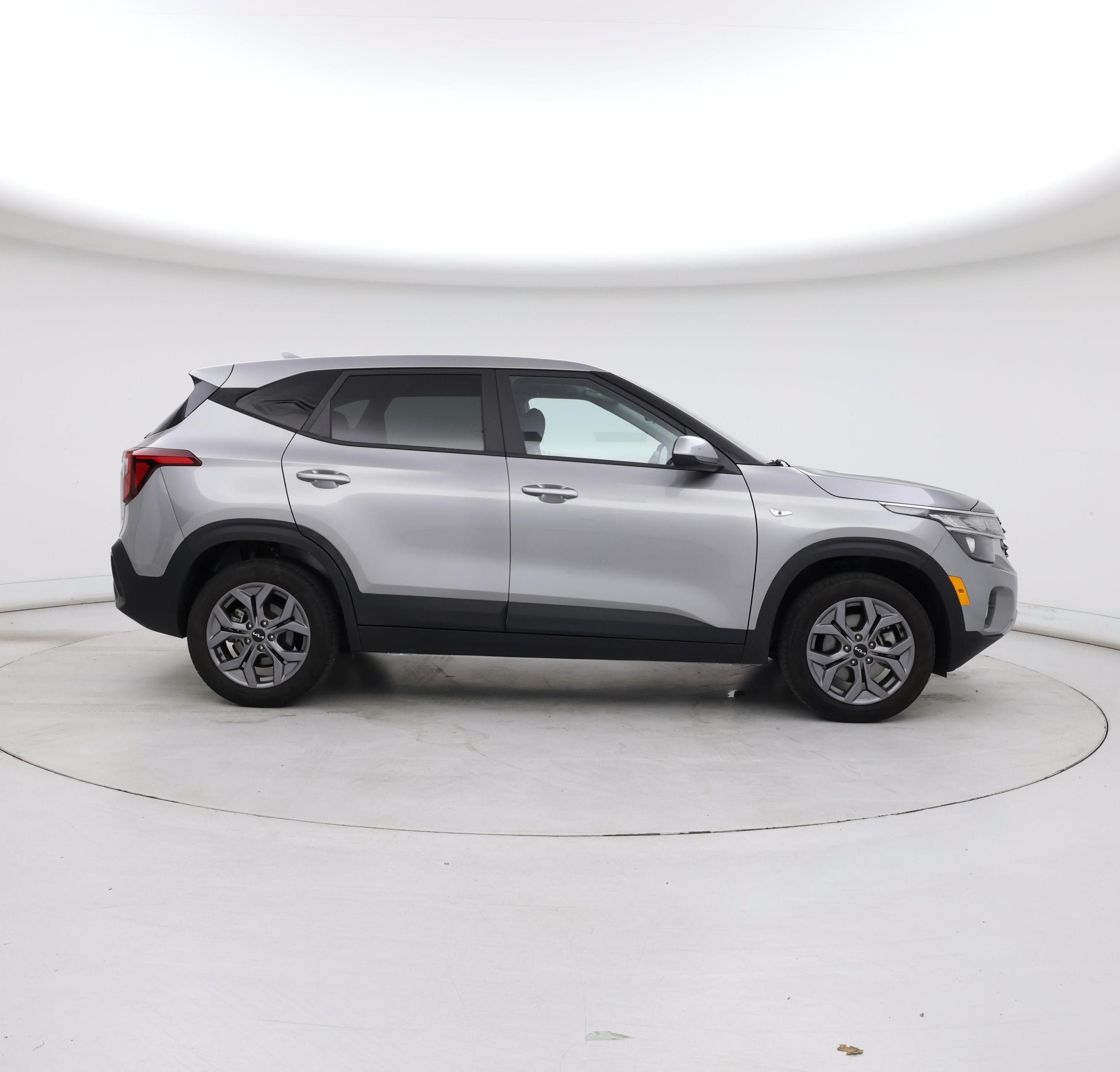 Thumbnail: 2024 Kia Seltos - 7