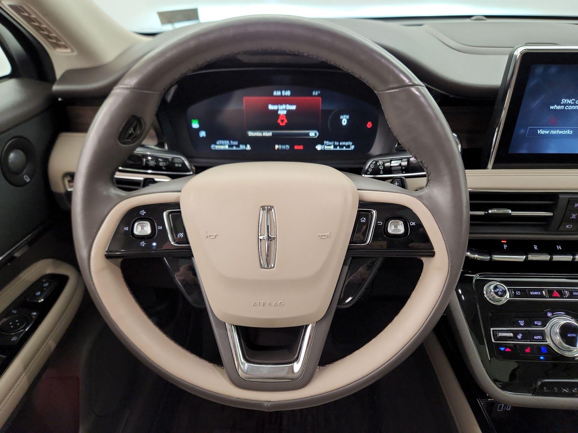 Thumbnail: 2021 Lincoln Corsair - 10