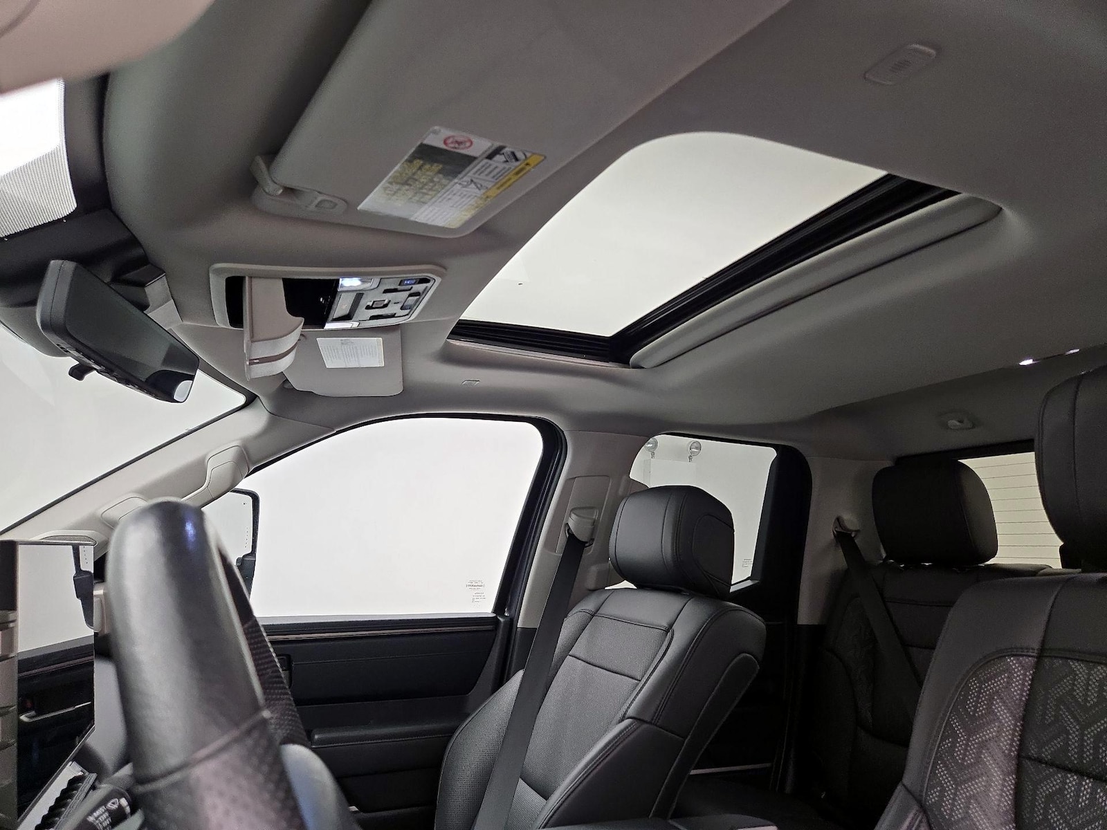 Sunroof(s) & Overhead Airbags
