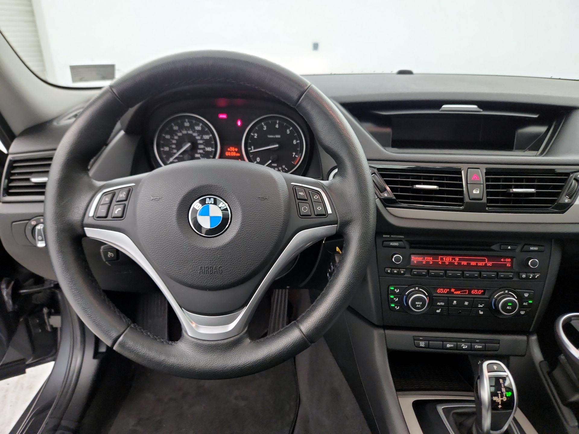 Thumbnail: 2015 BMW X1 - 10