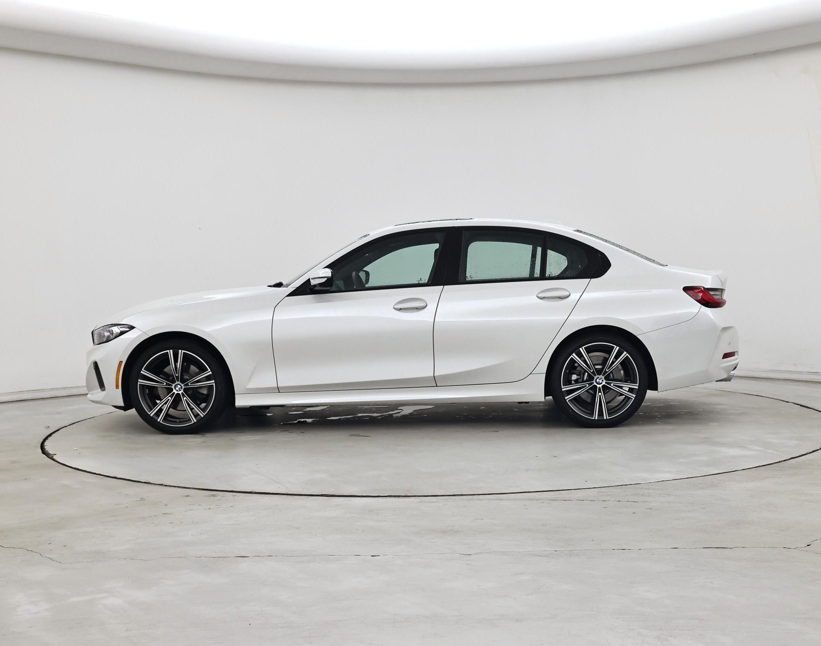 Thumbnail: 2023 BMW 3 Series - 3