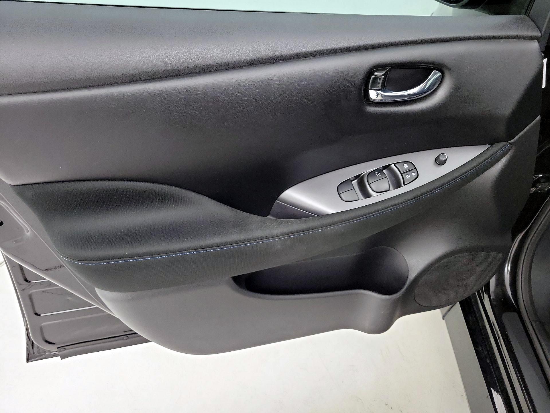 Thumbnail: 2024 Nissan Leaf - 12