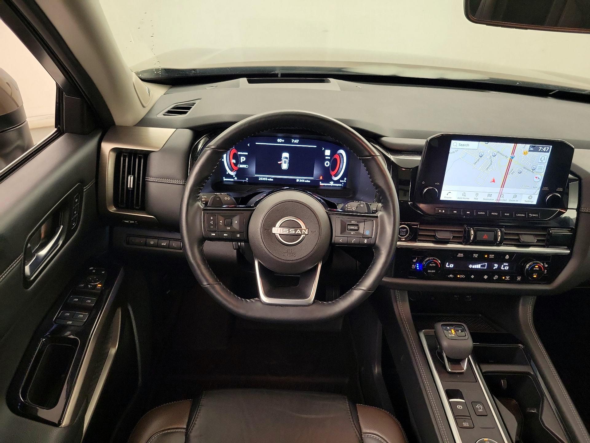 Thumbnail: 2023 Nissan Pathfinder - 10