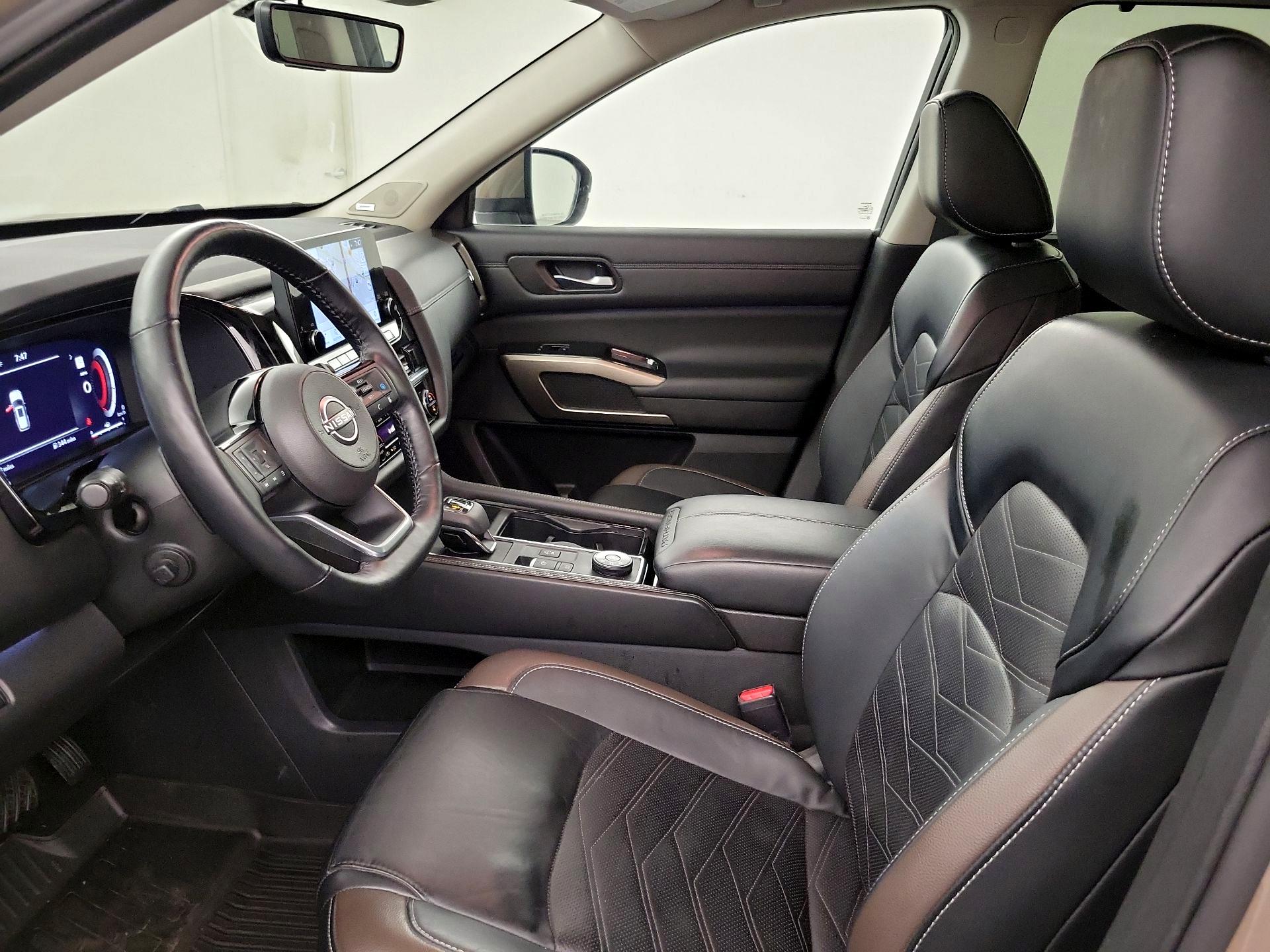 Thumbnail: 2023 Nissan Pathfinder - 11