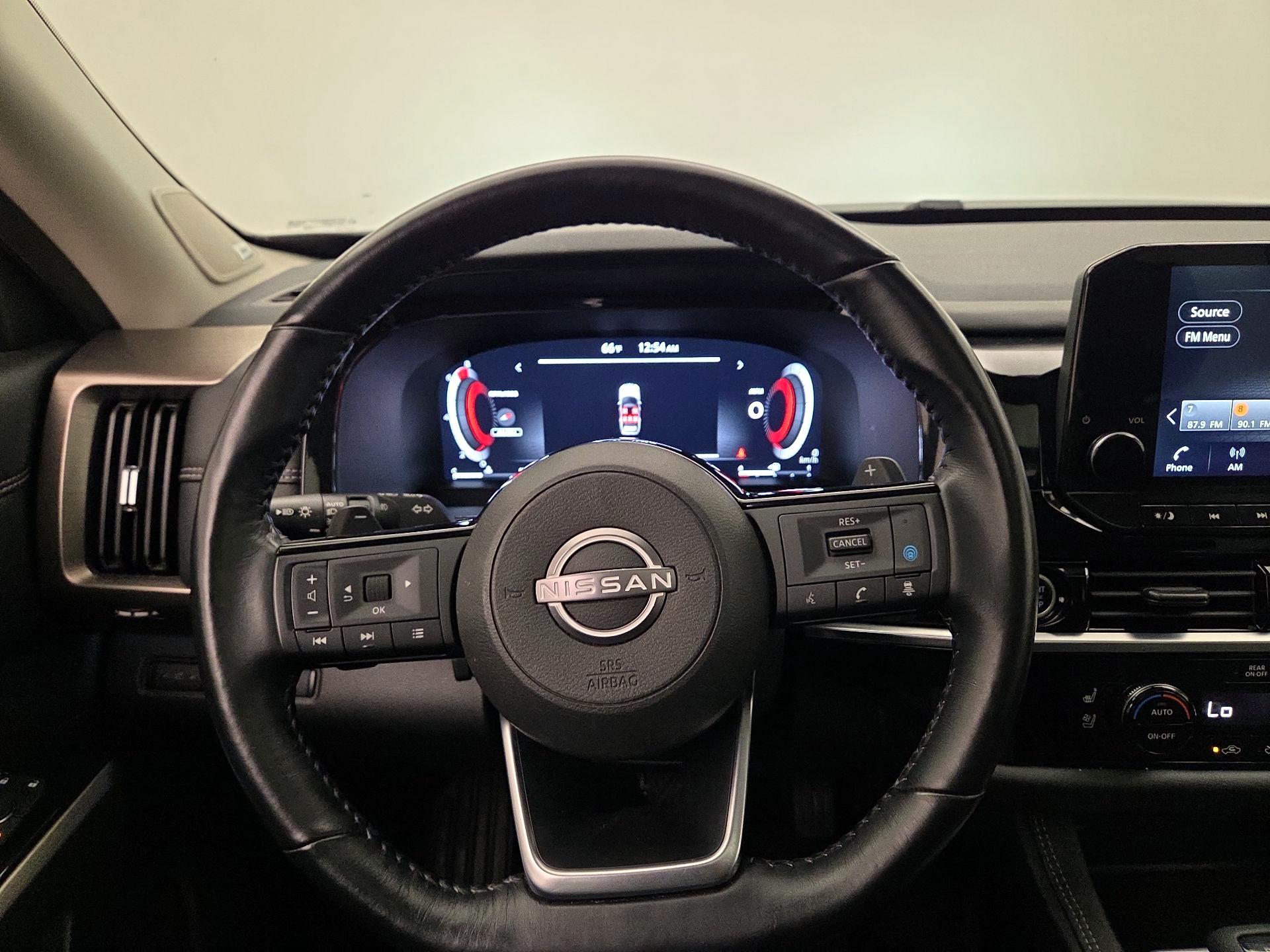 Thumbnail: 2023 Nissan Pathfinder - 10