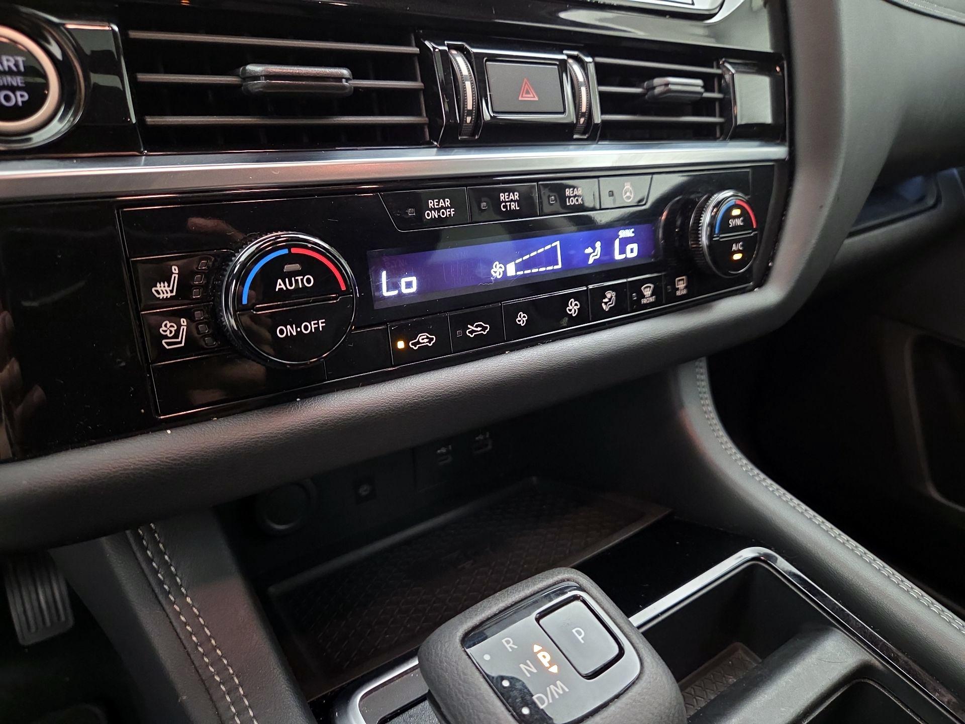 Thumbnail: 2023 Nissan Pathfinder - 16