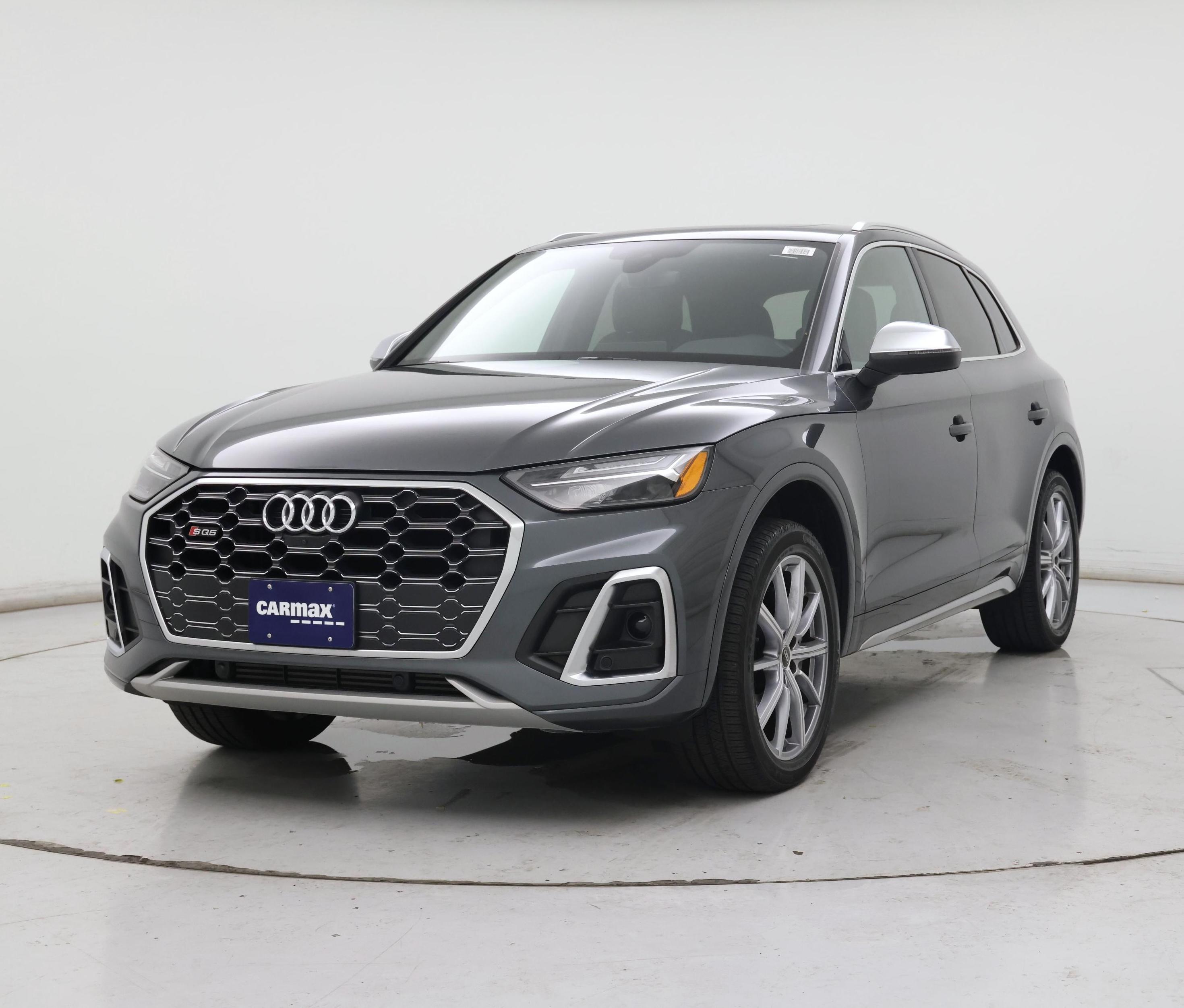 Thumbnail: 2022 Audi SQ5 - 4