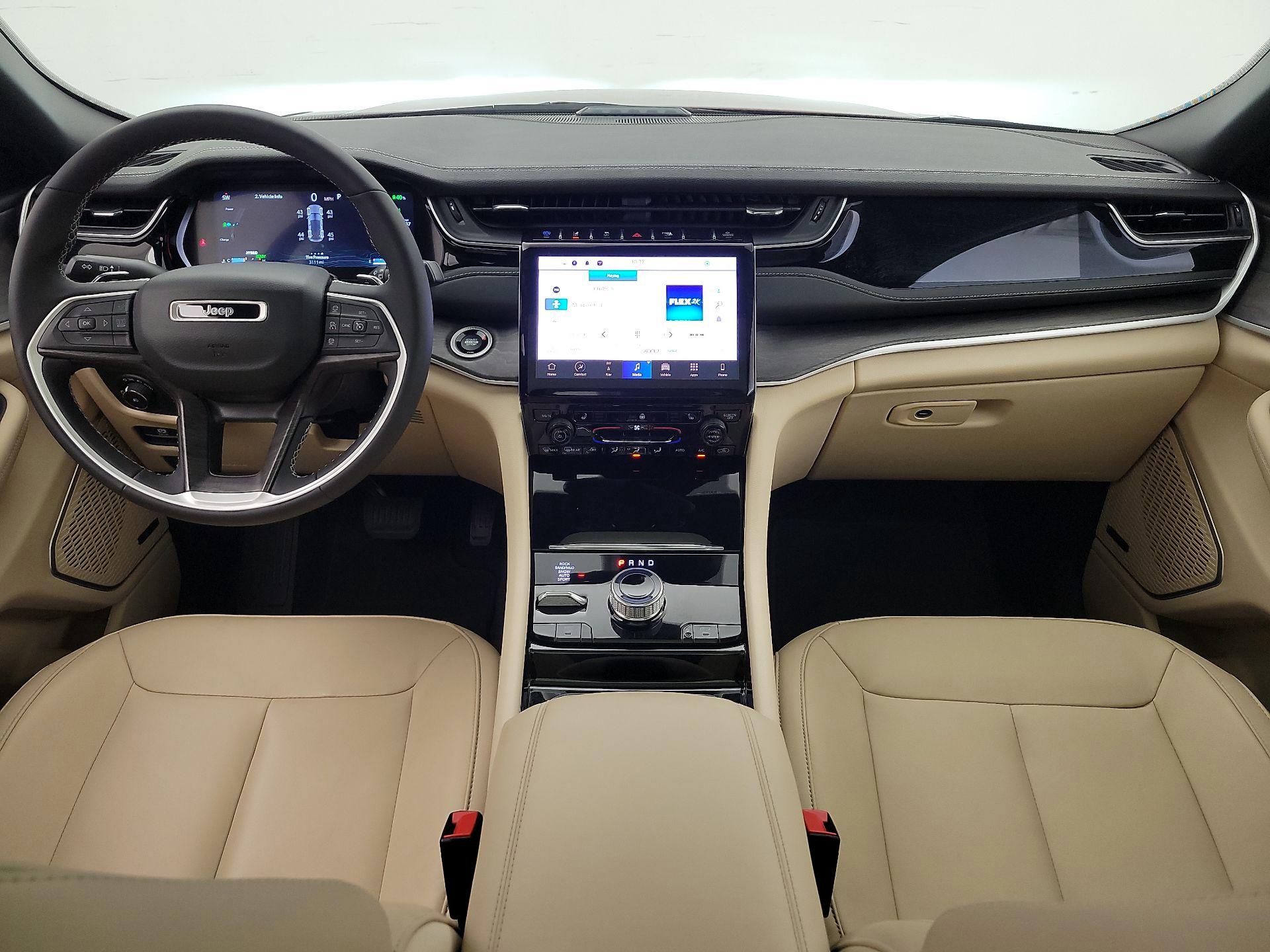 Thumbnail: 2023 Jeep Grand Cherokee - 9