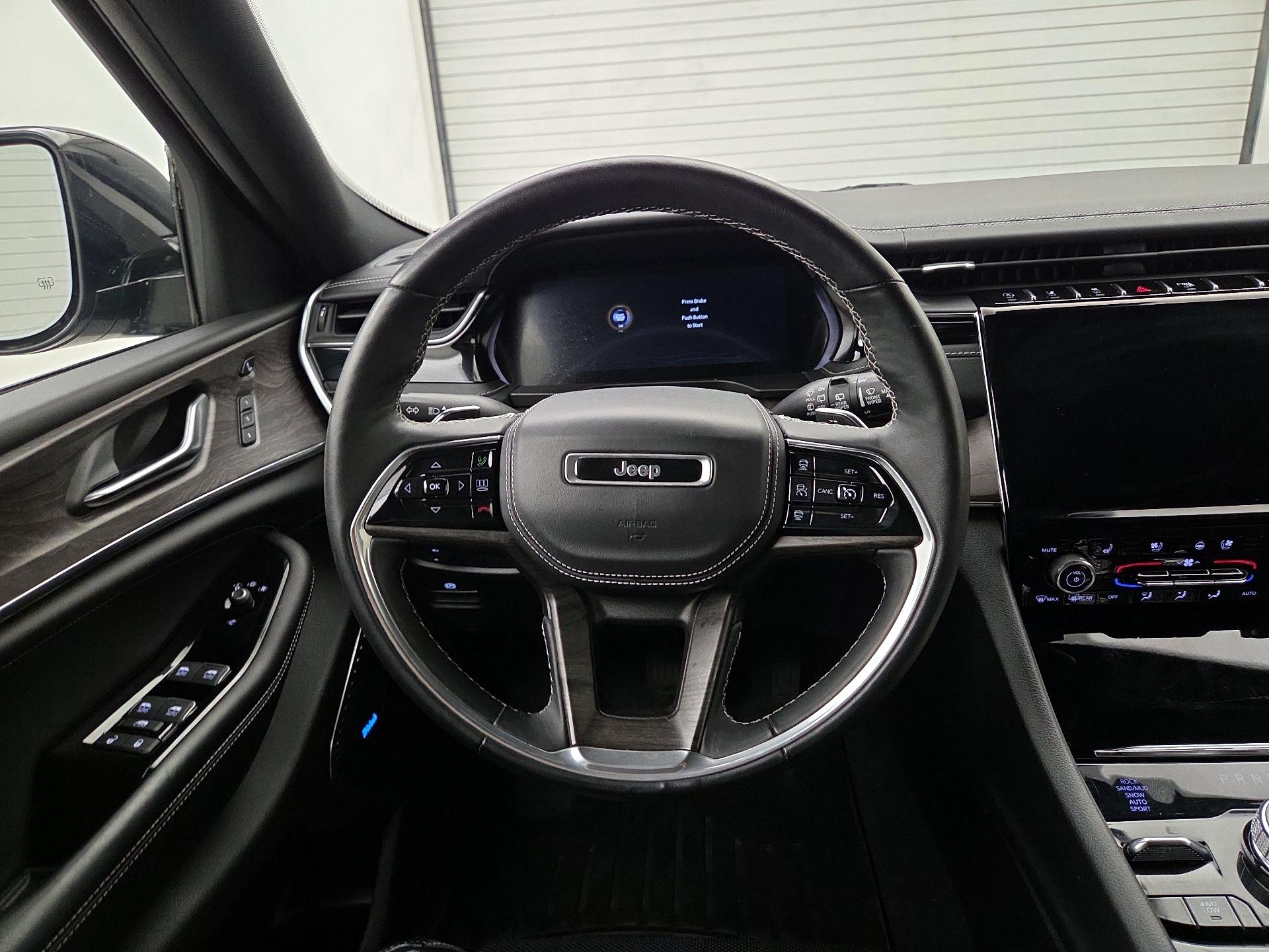 Thumbnail: 2022 Jeep Grand Cherokee - 10