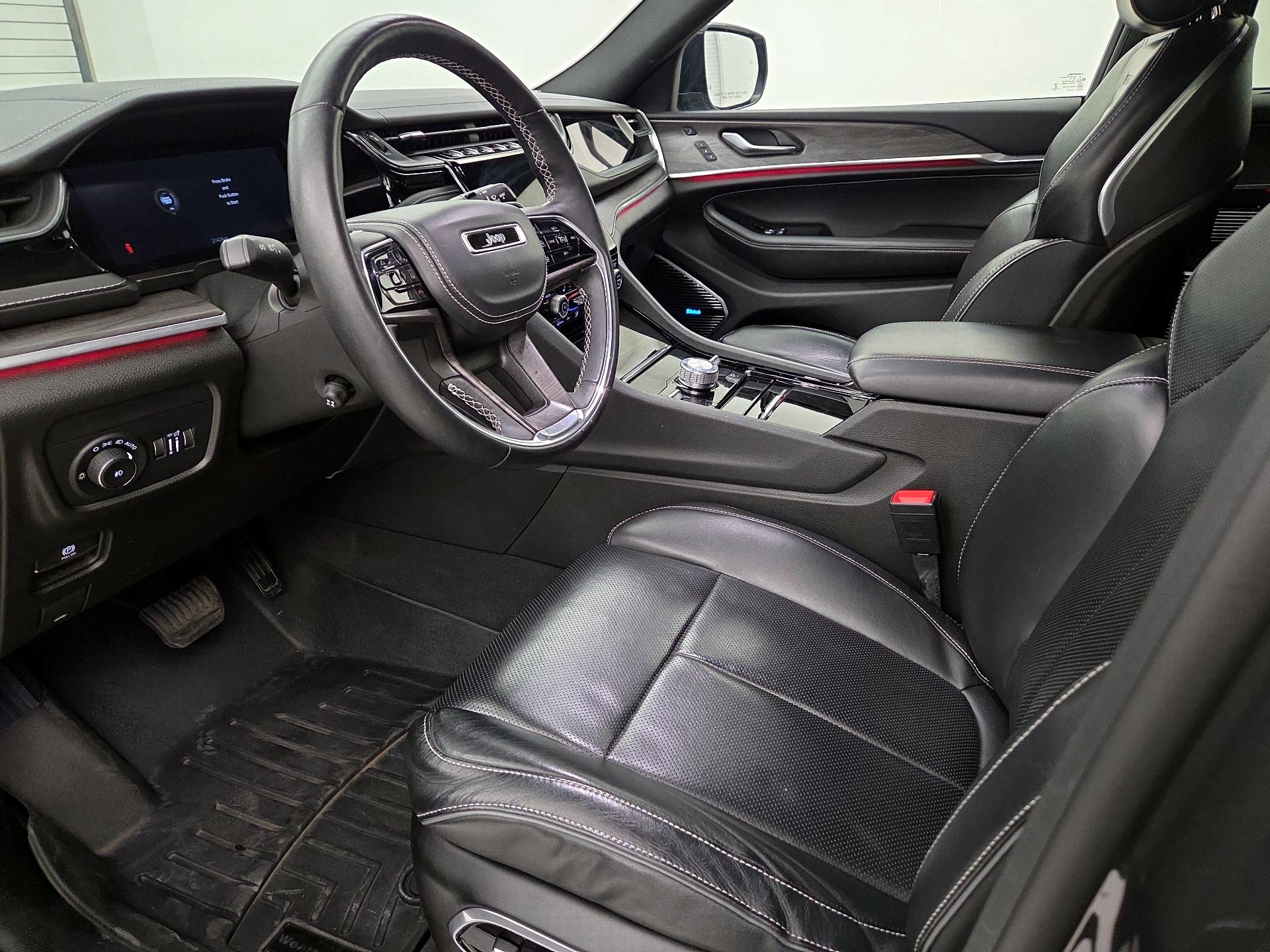 Thumbnail: 2022 Jeep Grand Cherokee - 11