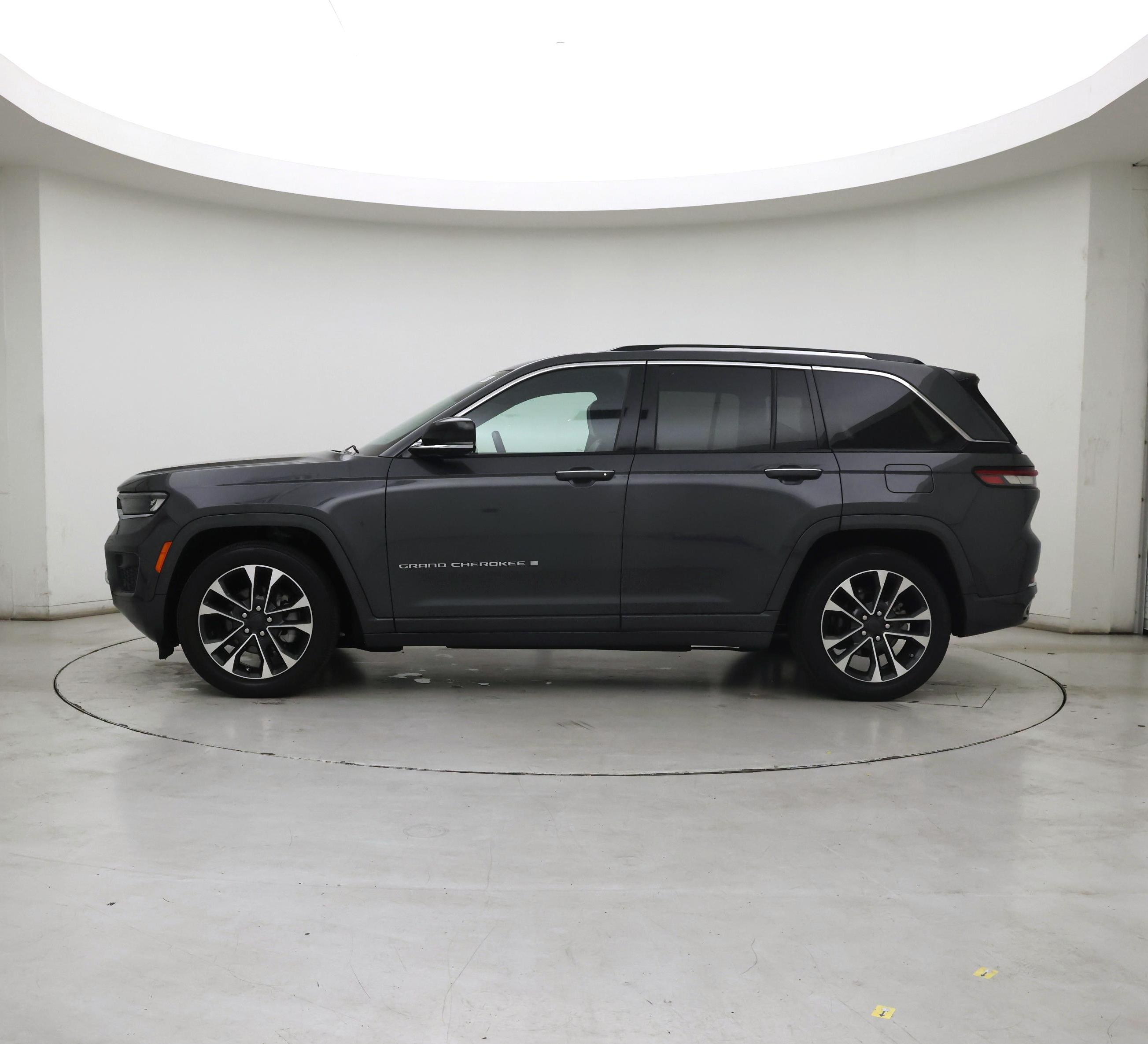 Thumbnail: 2022 Jeep Grand Cherokee - 3