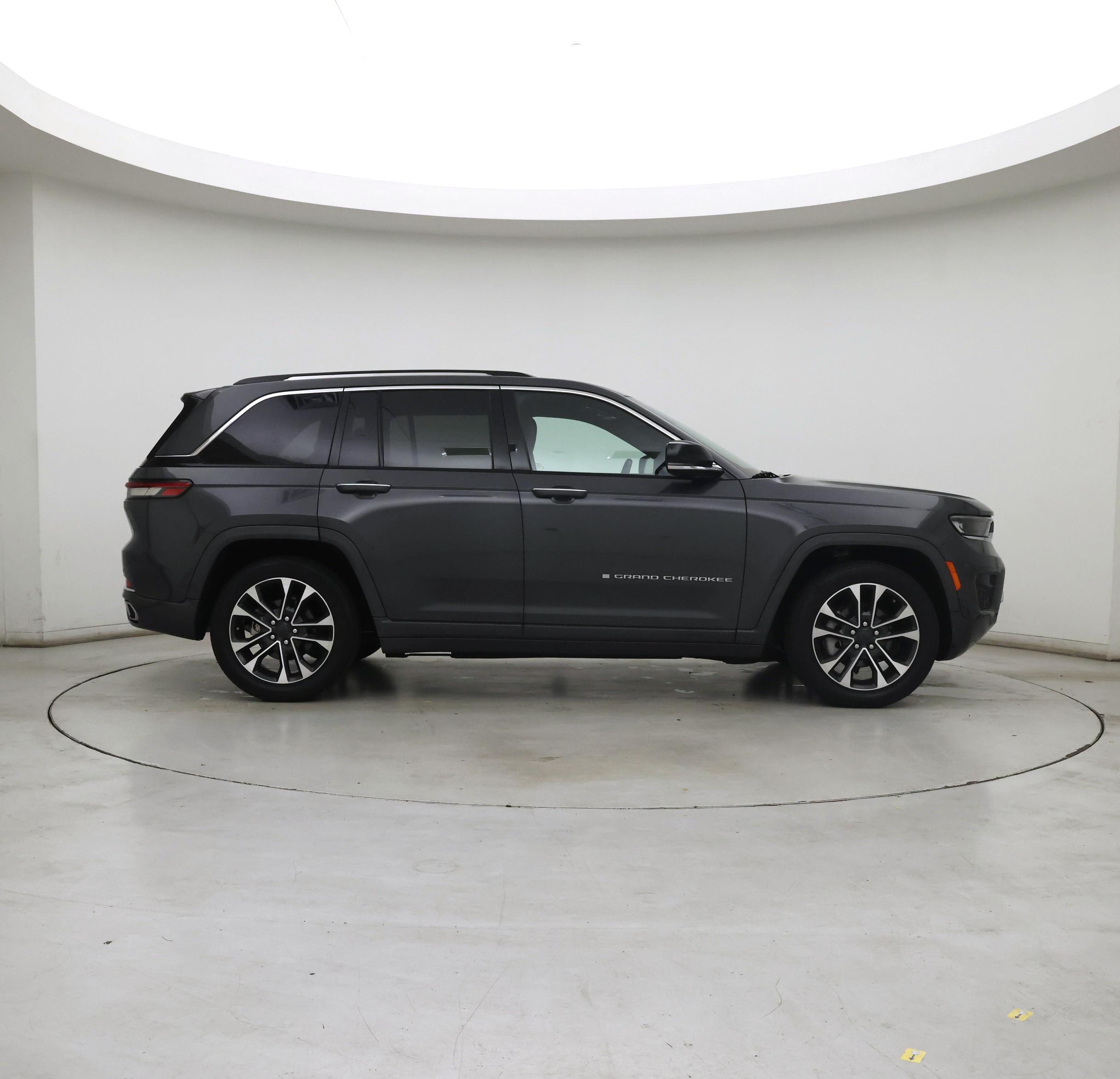 Thumbnail: 2022 Jeep Grand Cherokee - 7