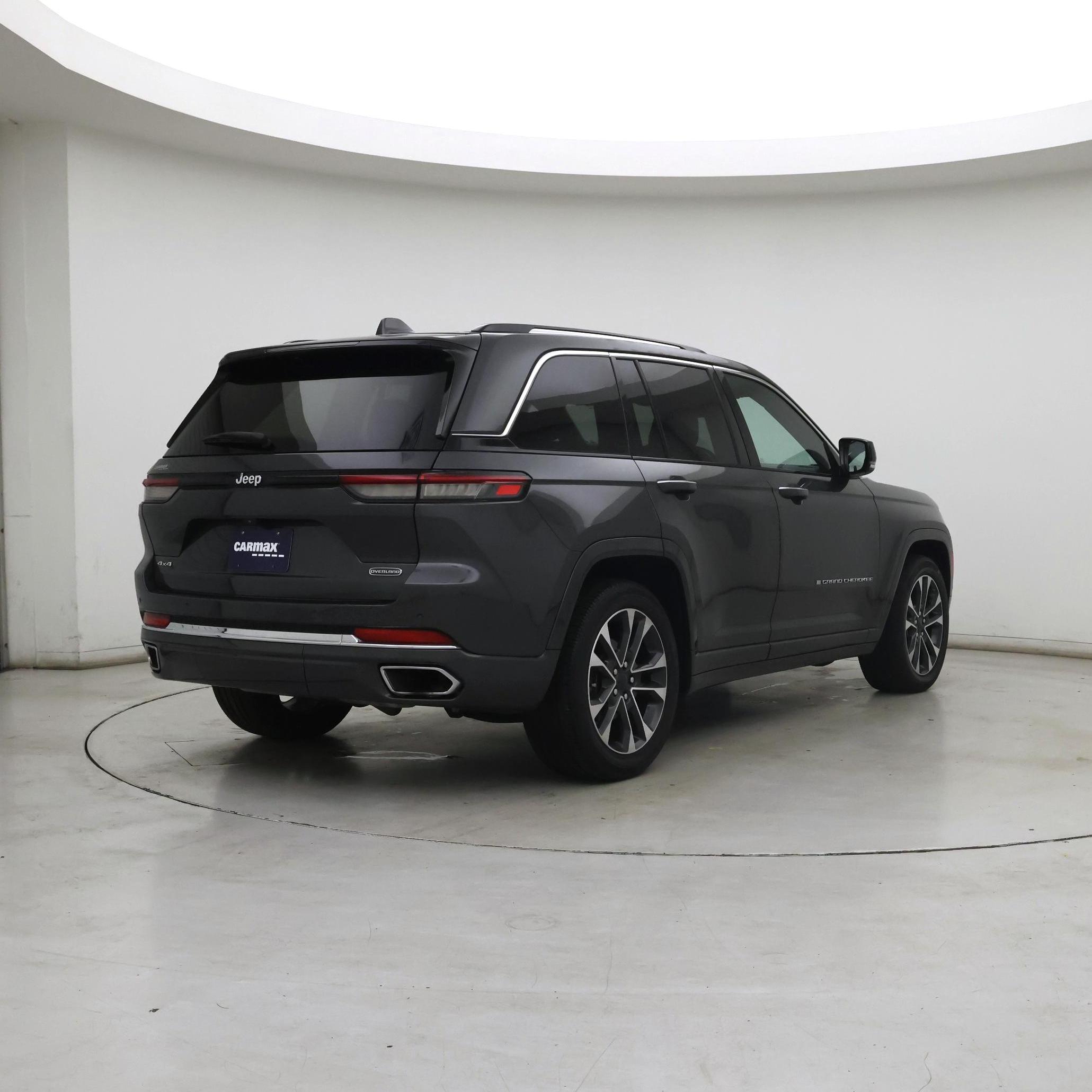 Thumbnail: 2022 Jeep Grand Cherokee - 8