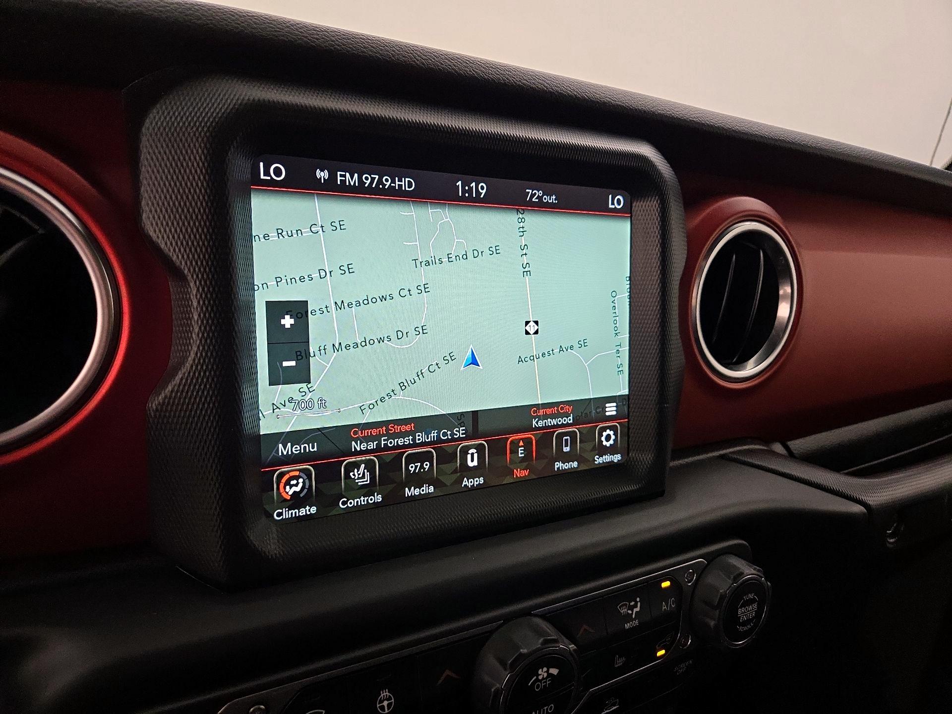 Thumbnail: 2022 Jeep Wrangler - 14
