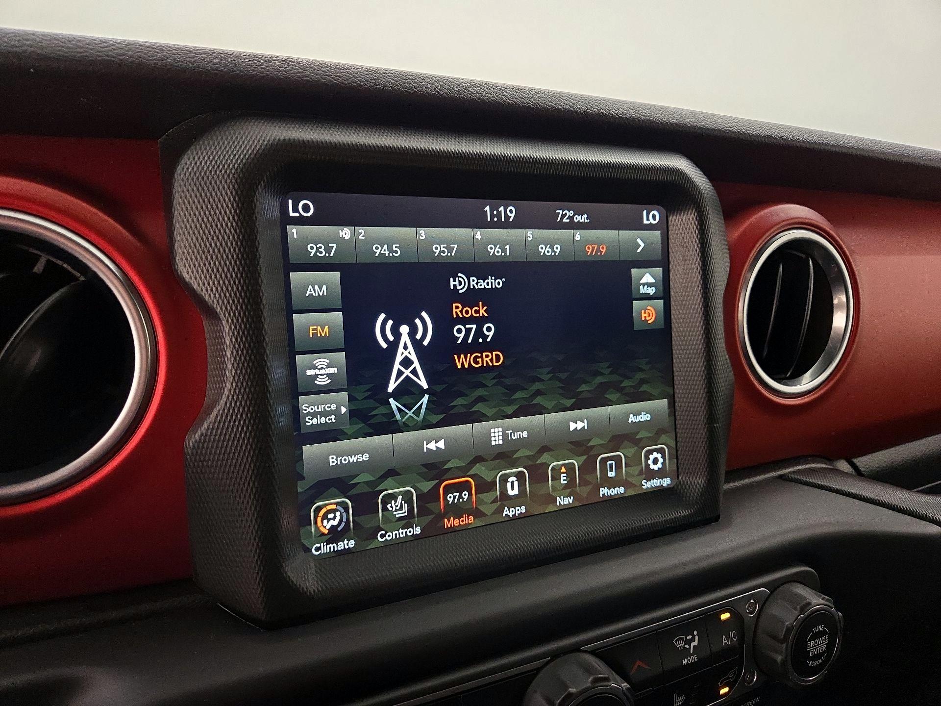 Thumbnail: 2022 Jeep Wrangler - 16