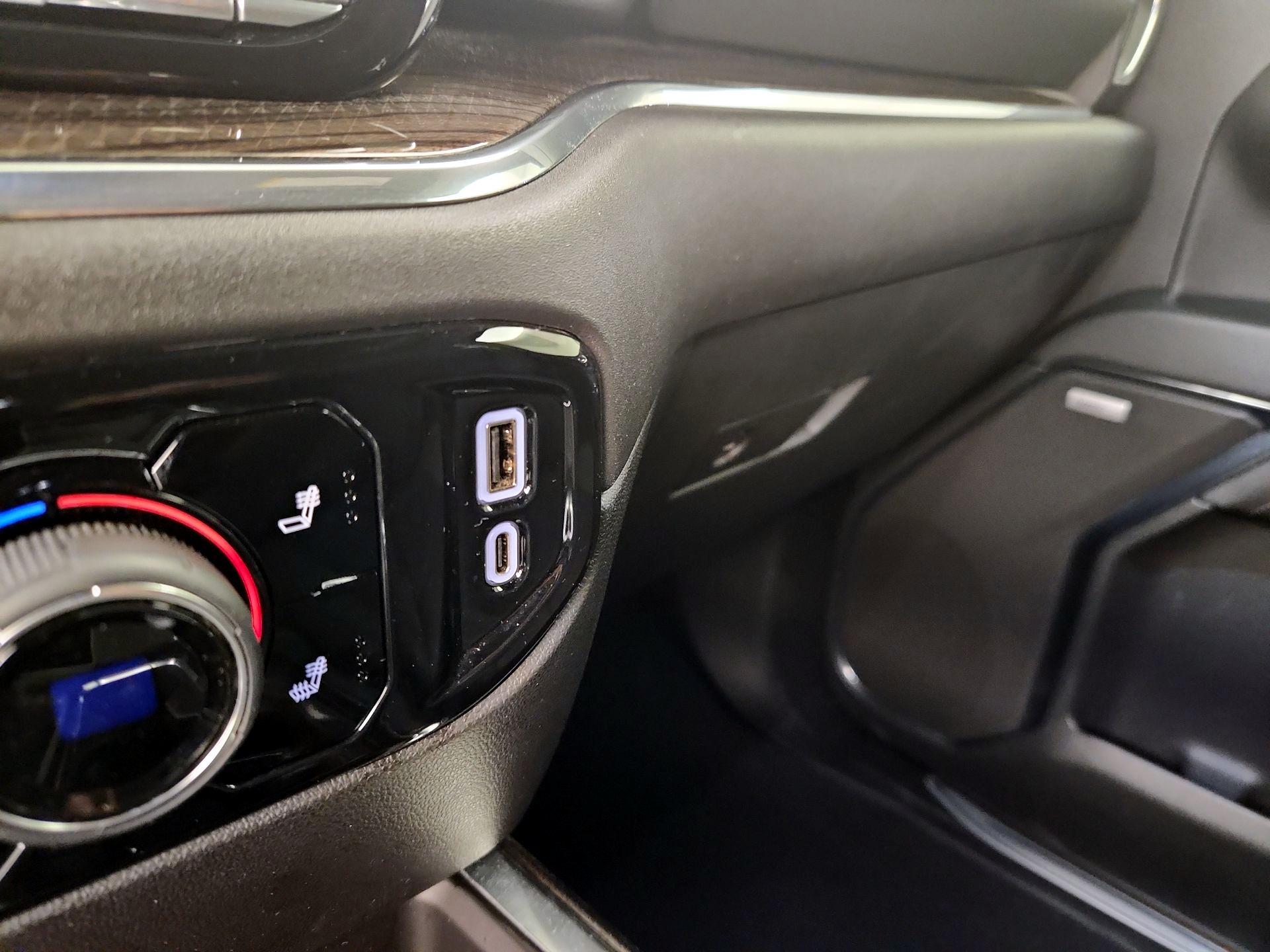 Thumbnail: 2024 Chevrolet Silverado 1500 - 18