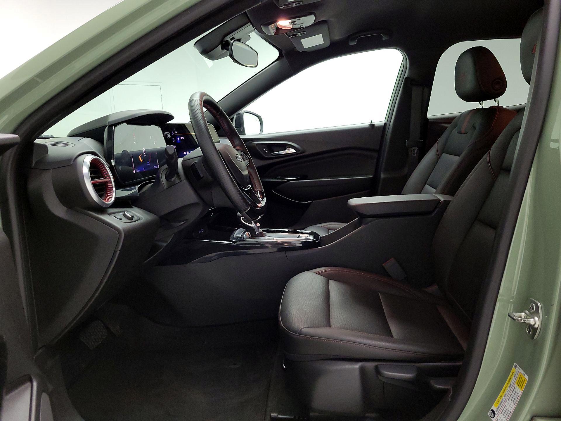 Thumbnail: 2024 Chevrolet Trax - 11