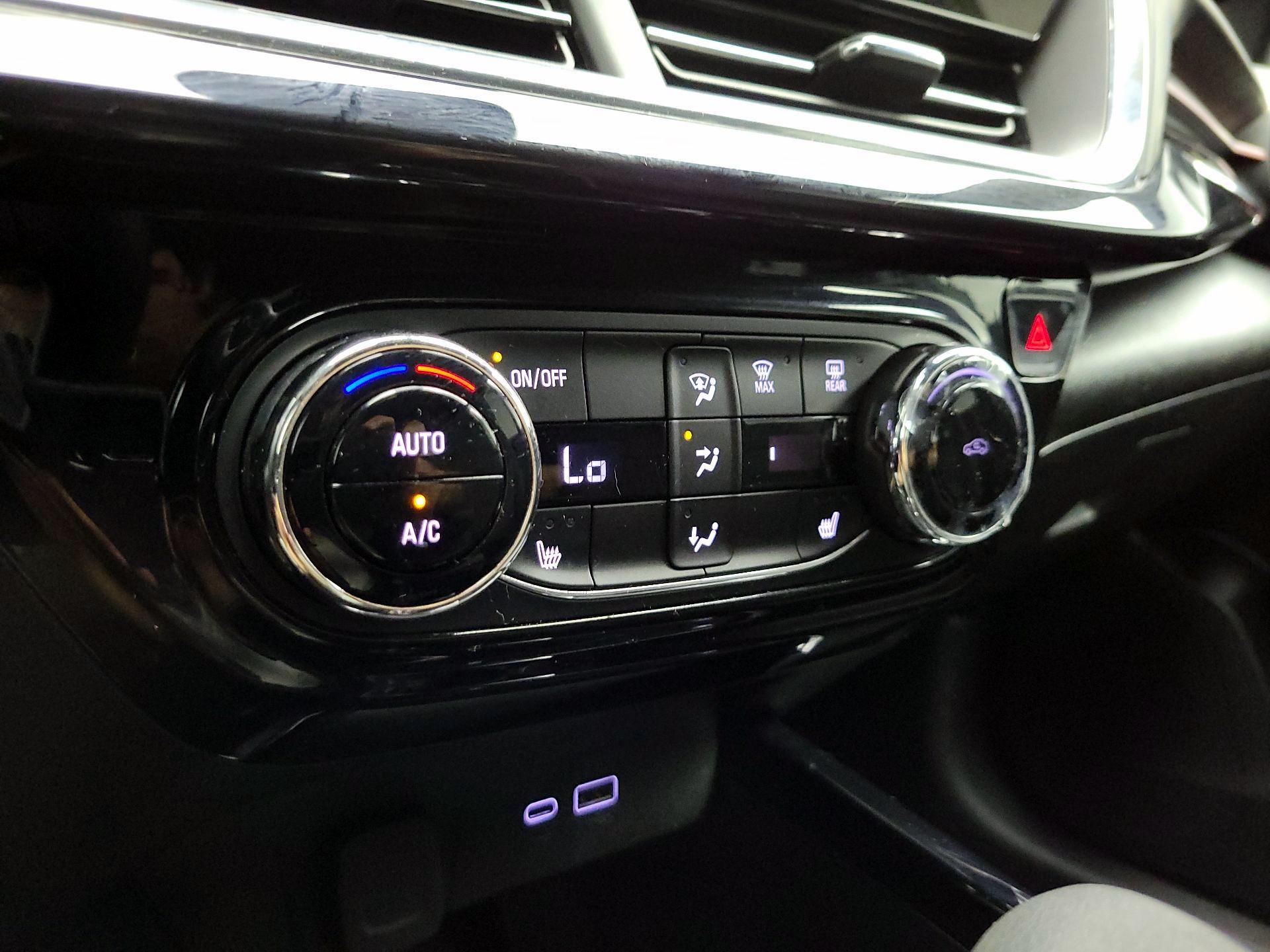Thumbnail: 2024 Chevrolet Trax - 16