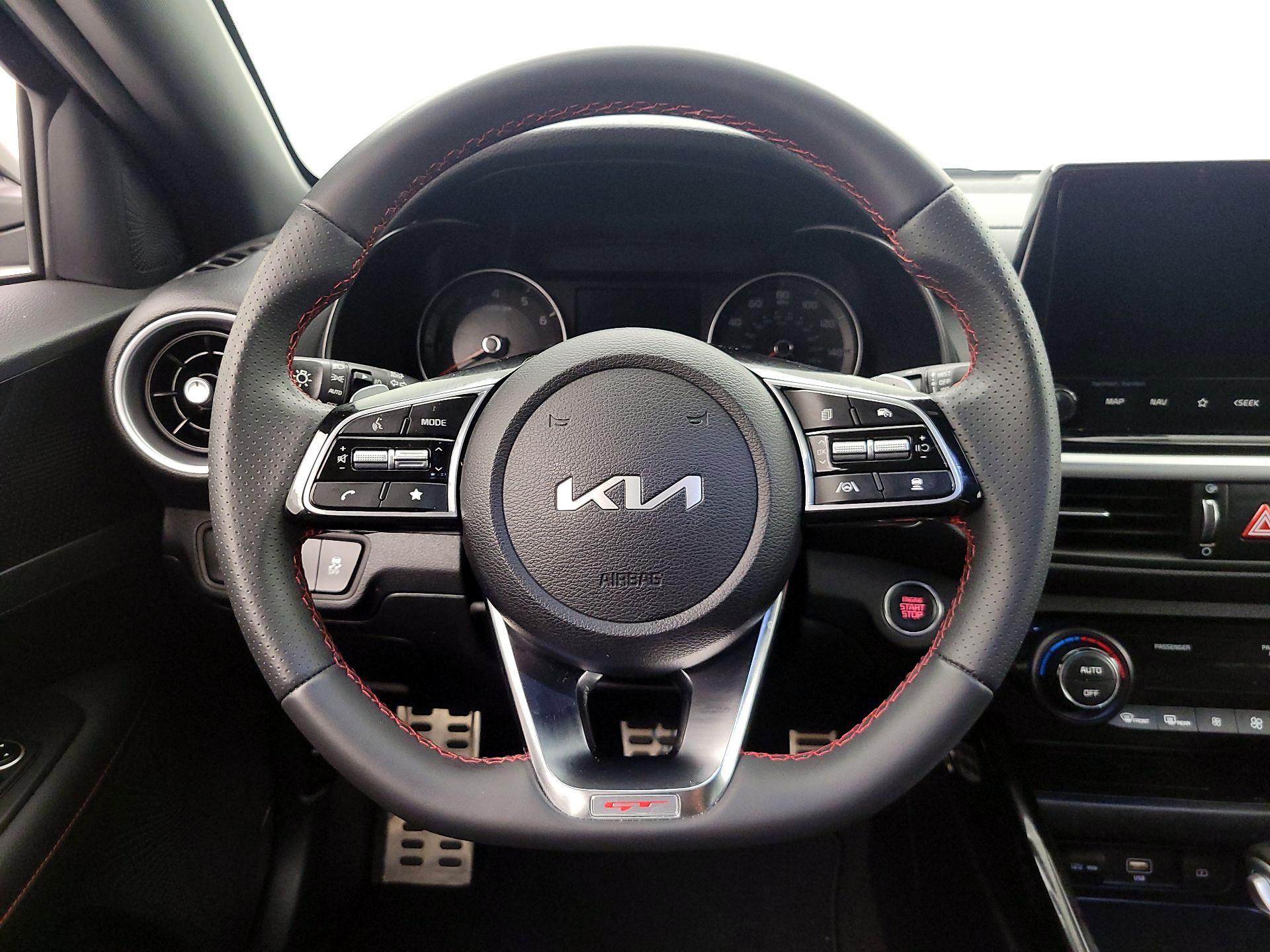 Thumbnail: 2024 Kia Forte - 10