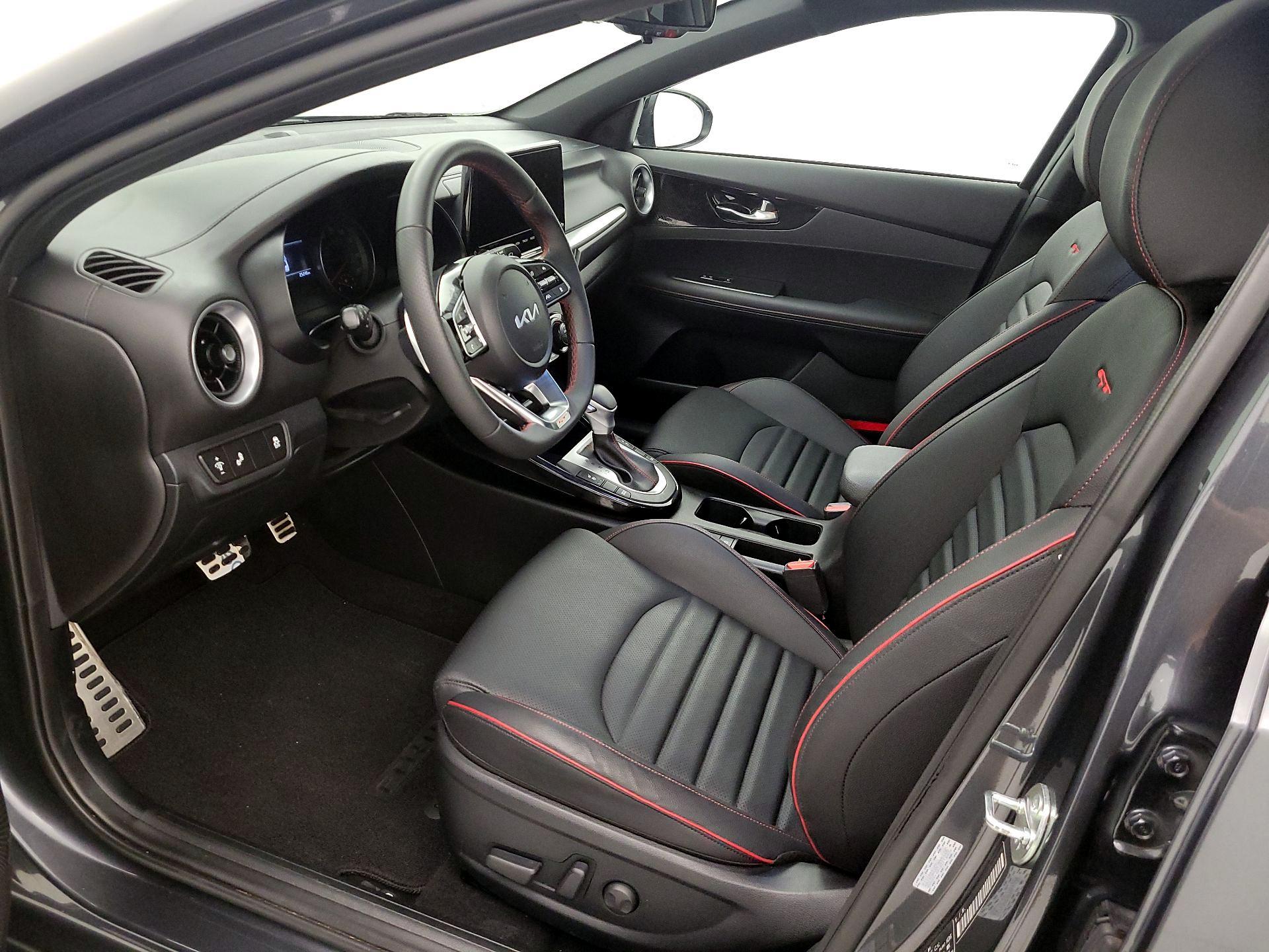 Thumbnail: 2024 Kia Forte - 11