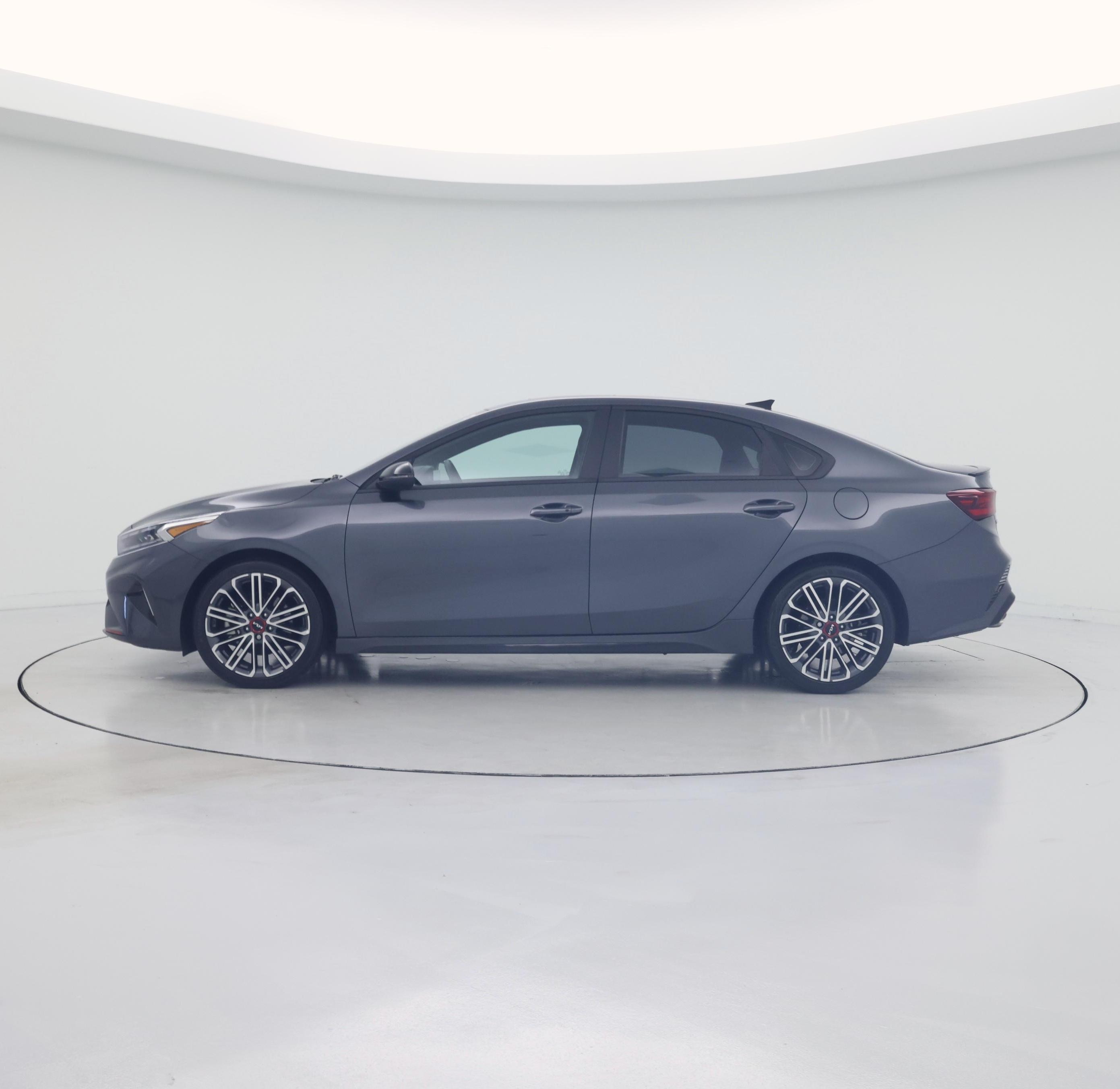 Thumbnail: 2024 Kia Forte - 3