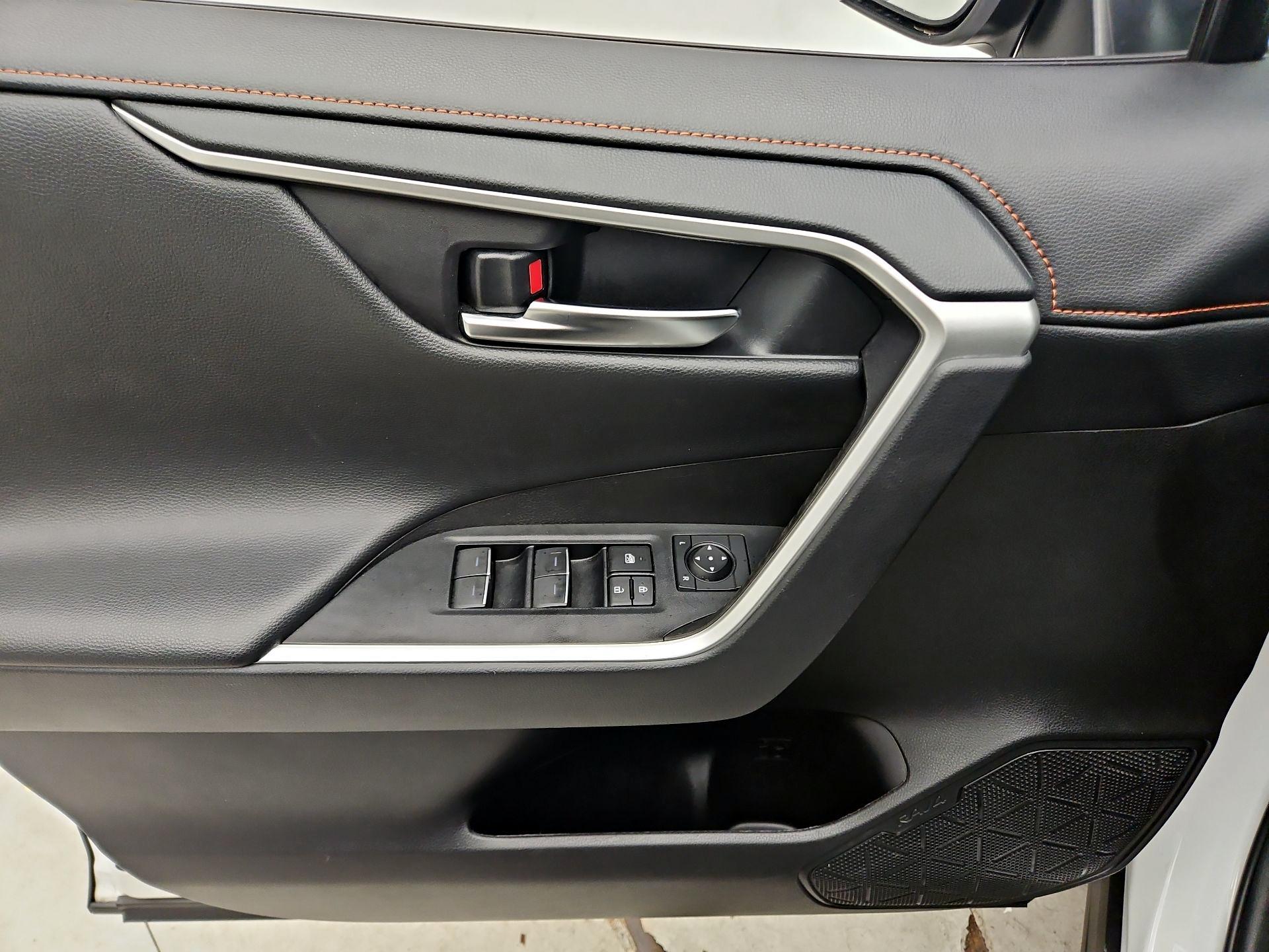 Thumbnail: 2024 Toyota RAV4 - 12