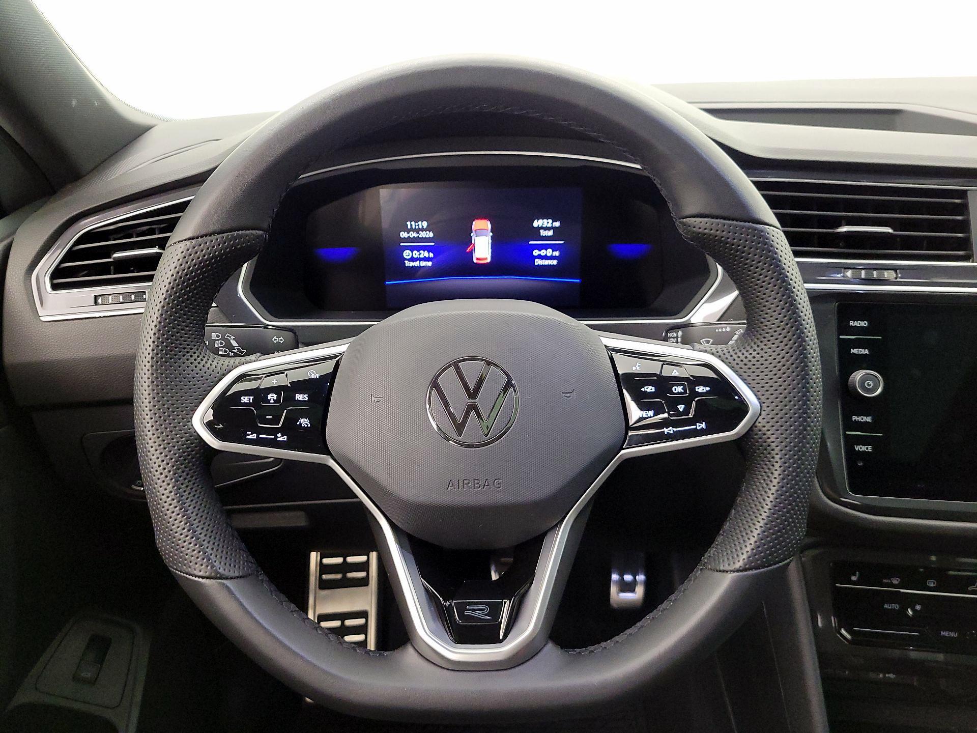 Thumbnail: 2024 Volkswagen Tiguan - 10