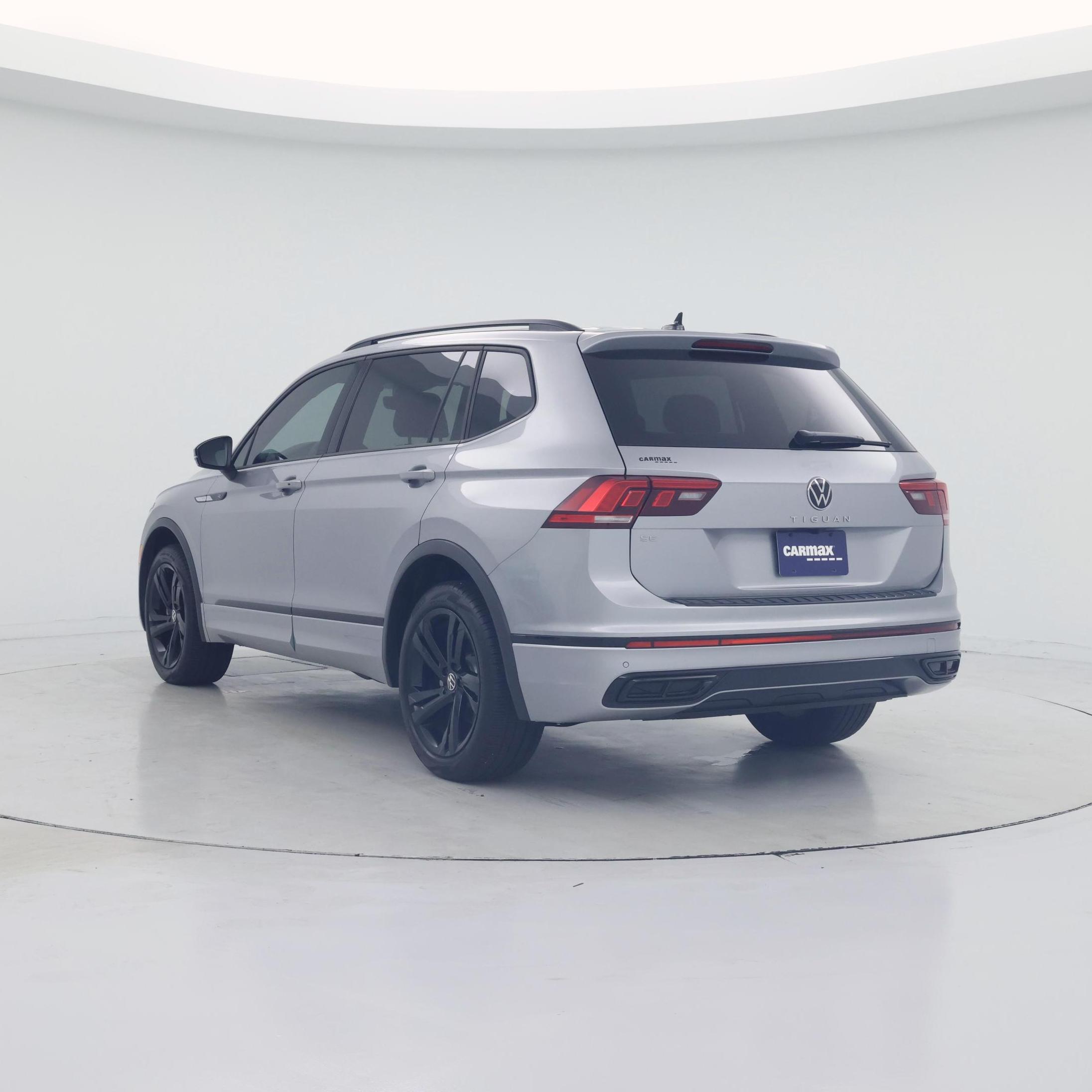 Thumbnail: 2024 Volkswagen Tiguan - 2