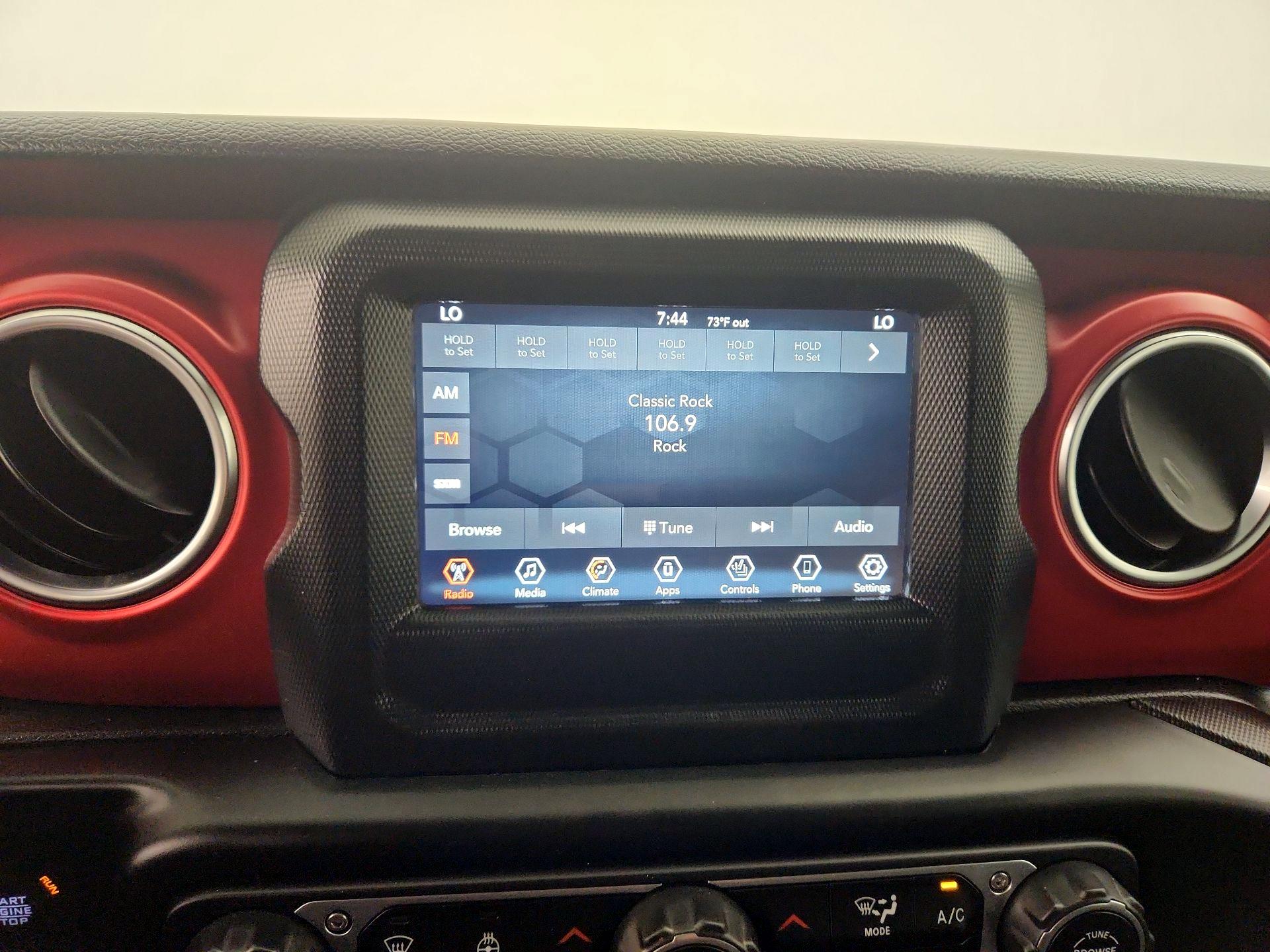 Thumbnail: 2021 Jeep Wrangler - 15