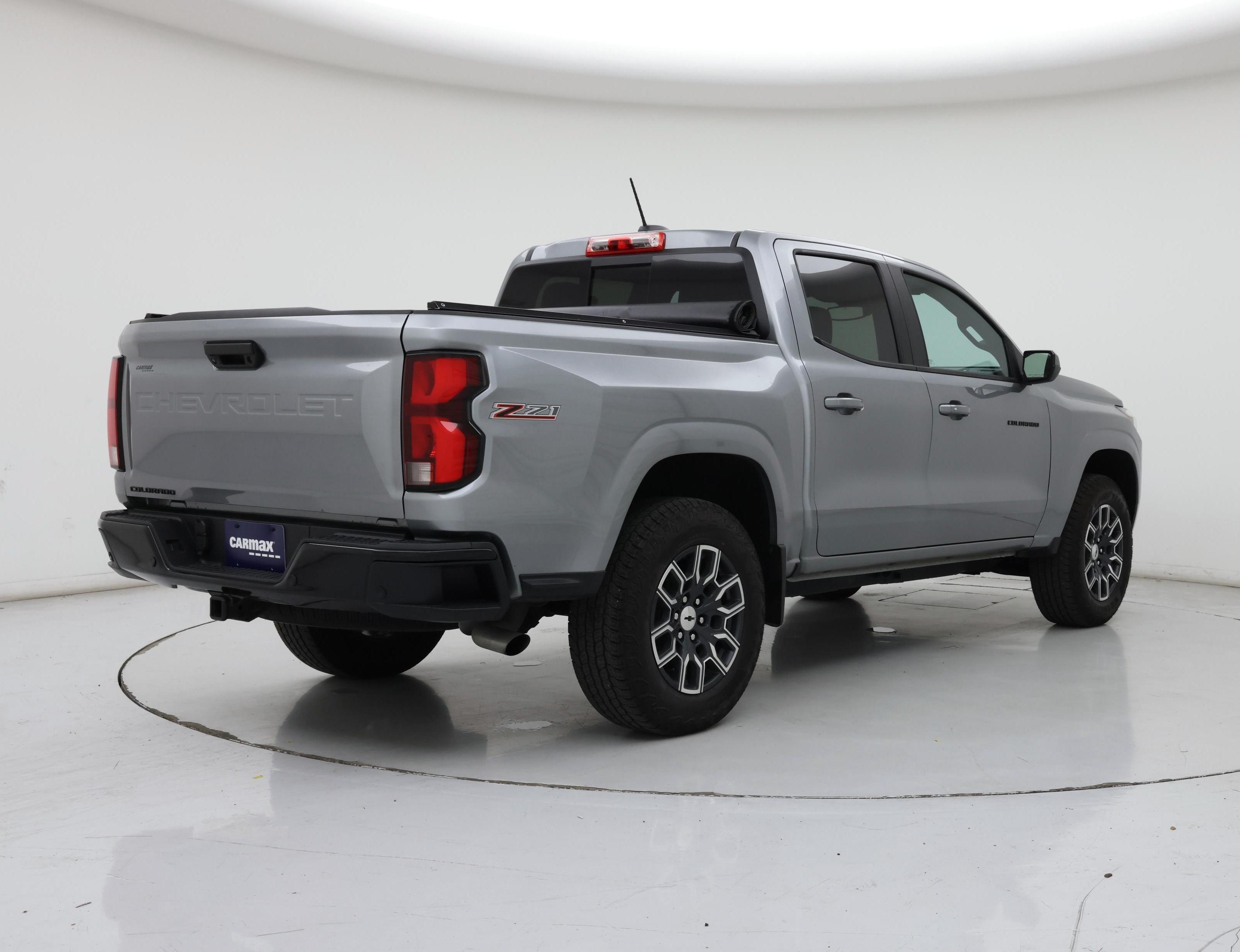 Thumbnail: 2024 Chevrolet Colorado - 8