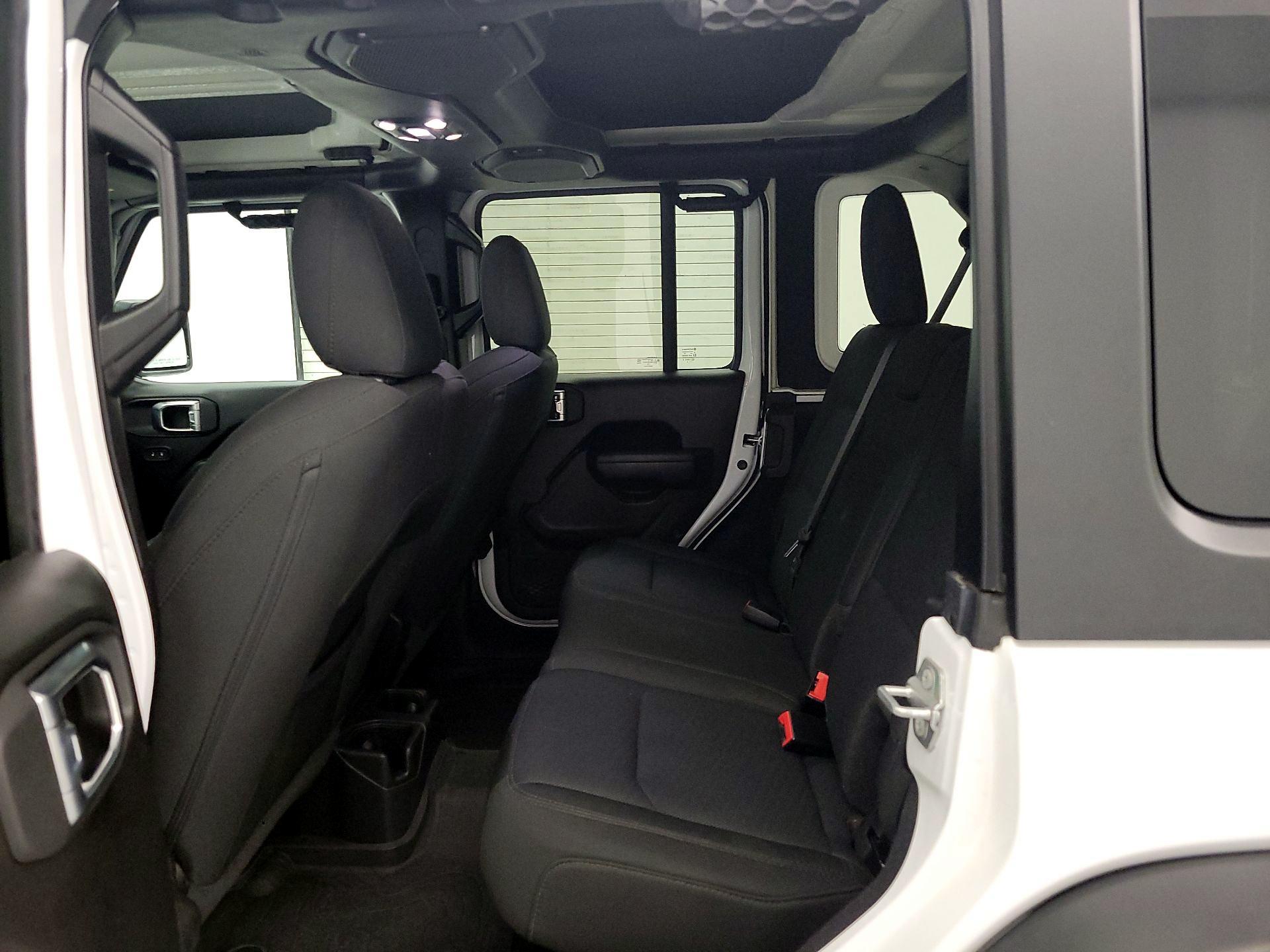 Thumbnail: 2022 Jeep Wrangler - 19