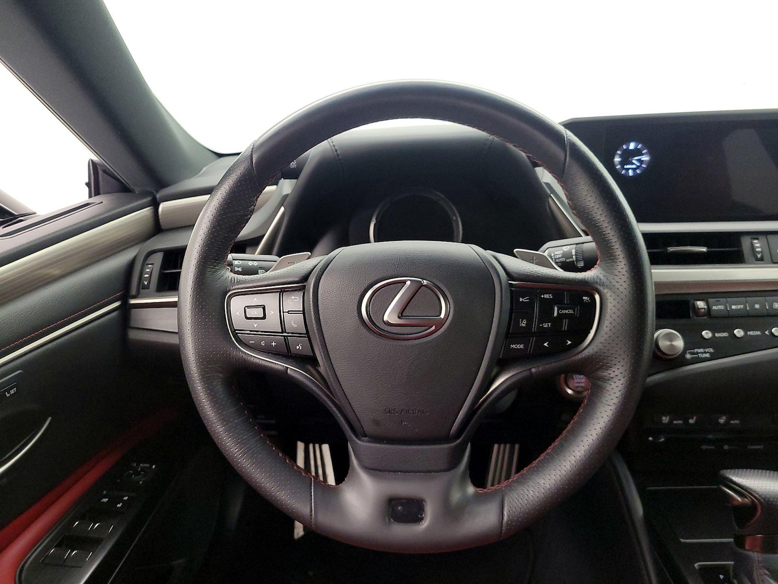 2021 Lexus ES F SPORT - Photo 11
