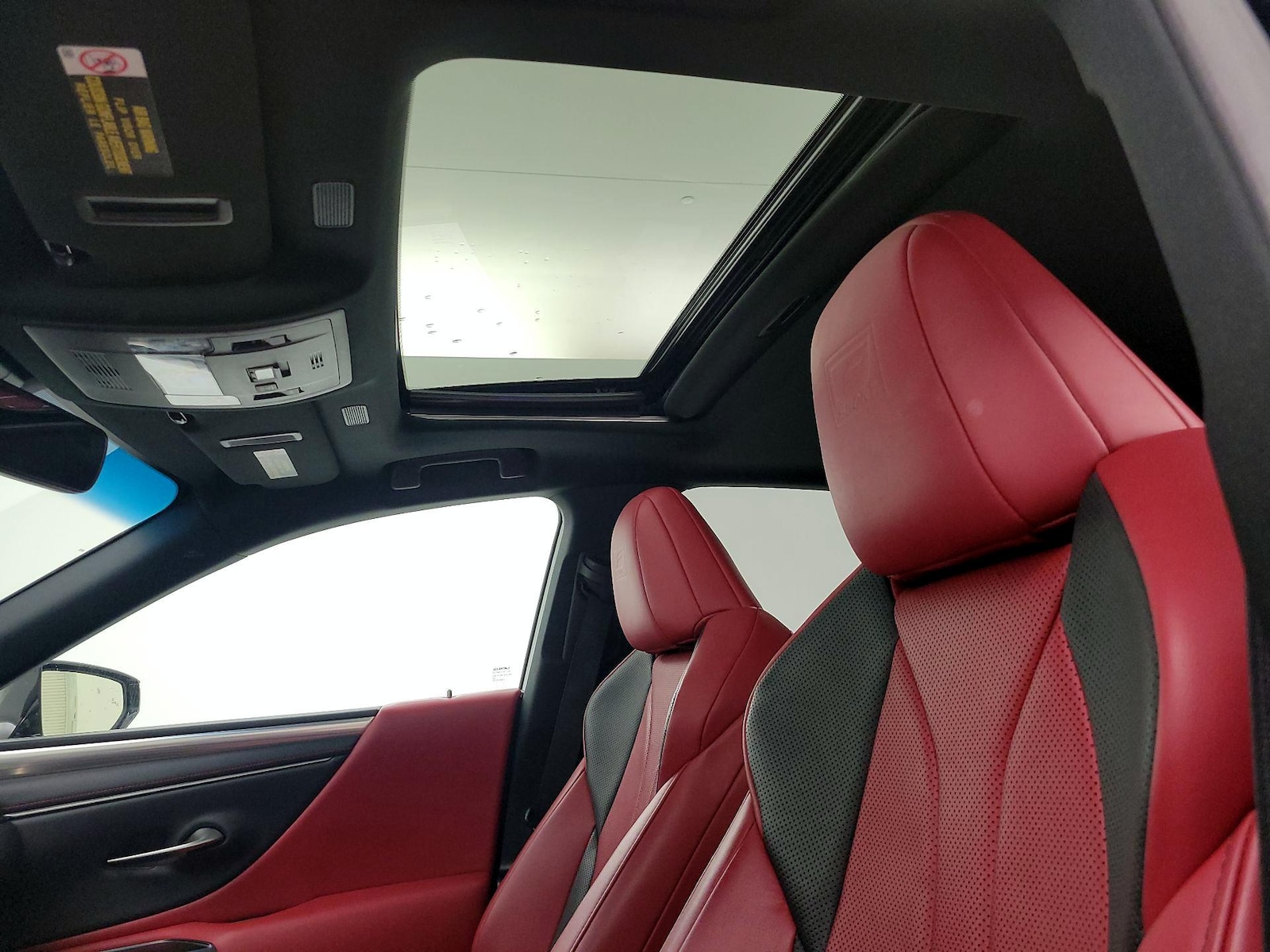 2021 Lexus ES F SPORT - Photo 19