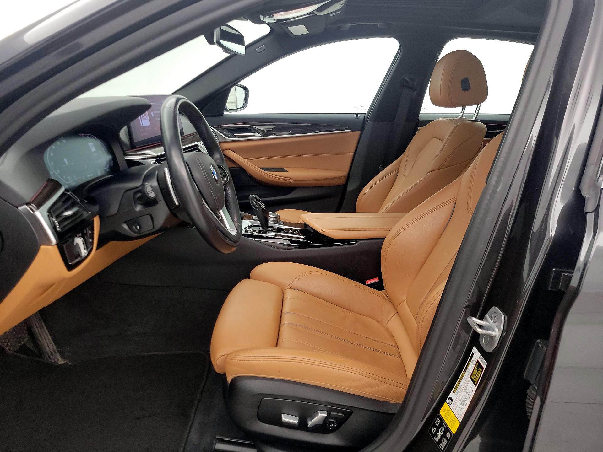Thumbnail: 2021 BMW 5 Series - 11