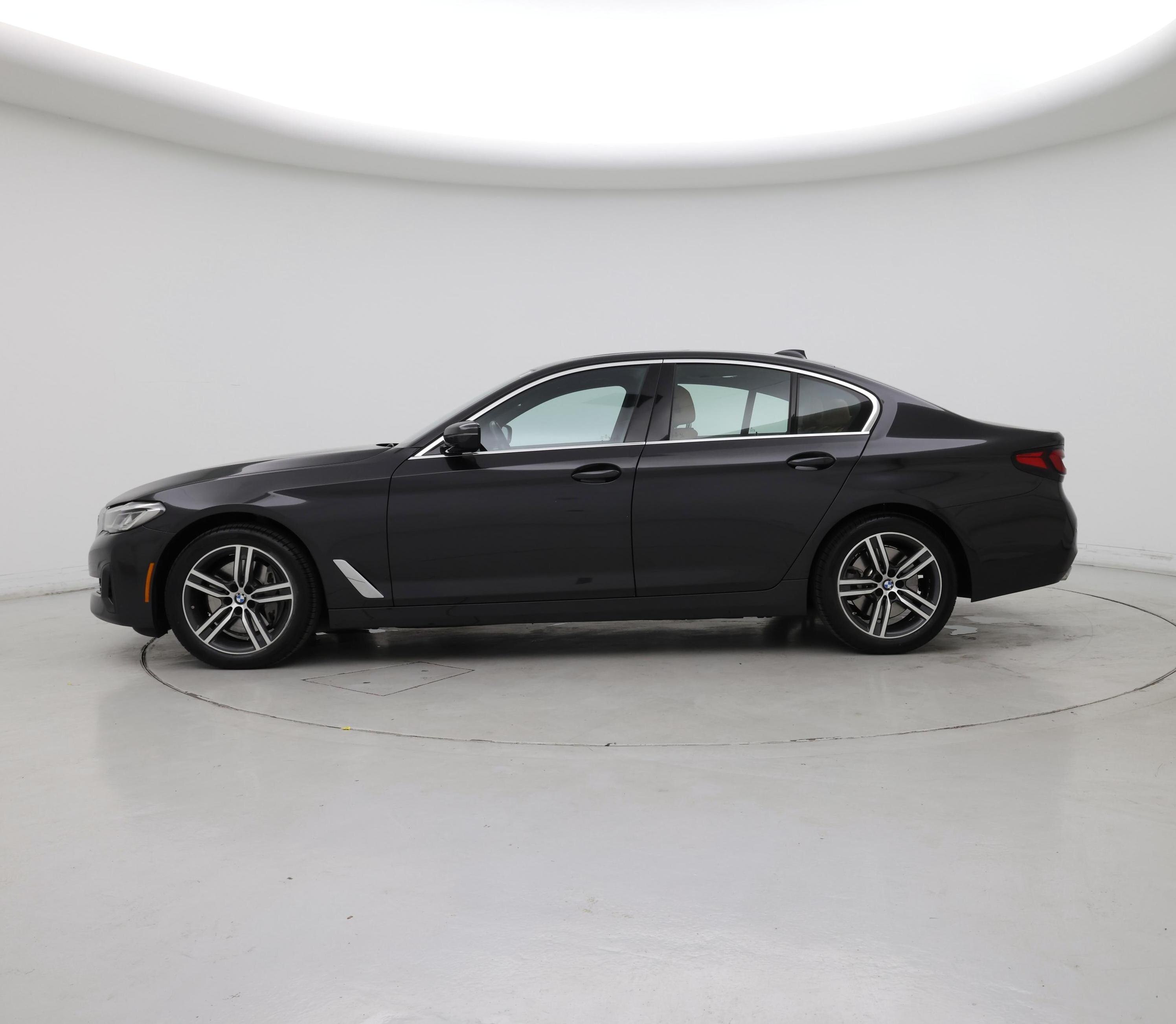Thumbnail: 2021 BMW 5 Series - 3