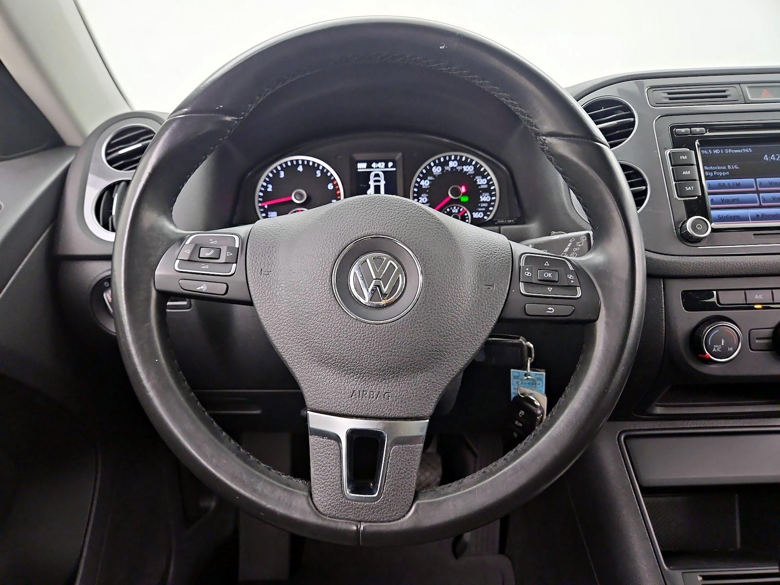 2015 Volkswagen Tiguan S - Photo 11