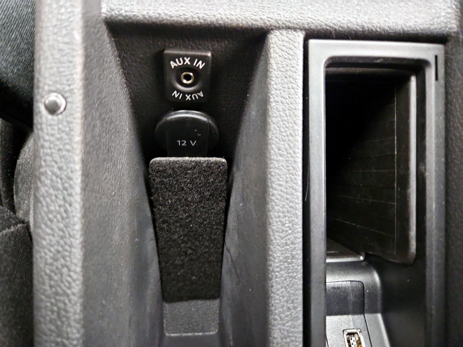 2015 Volkswagen Tiguan S - Photo 19