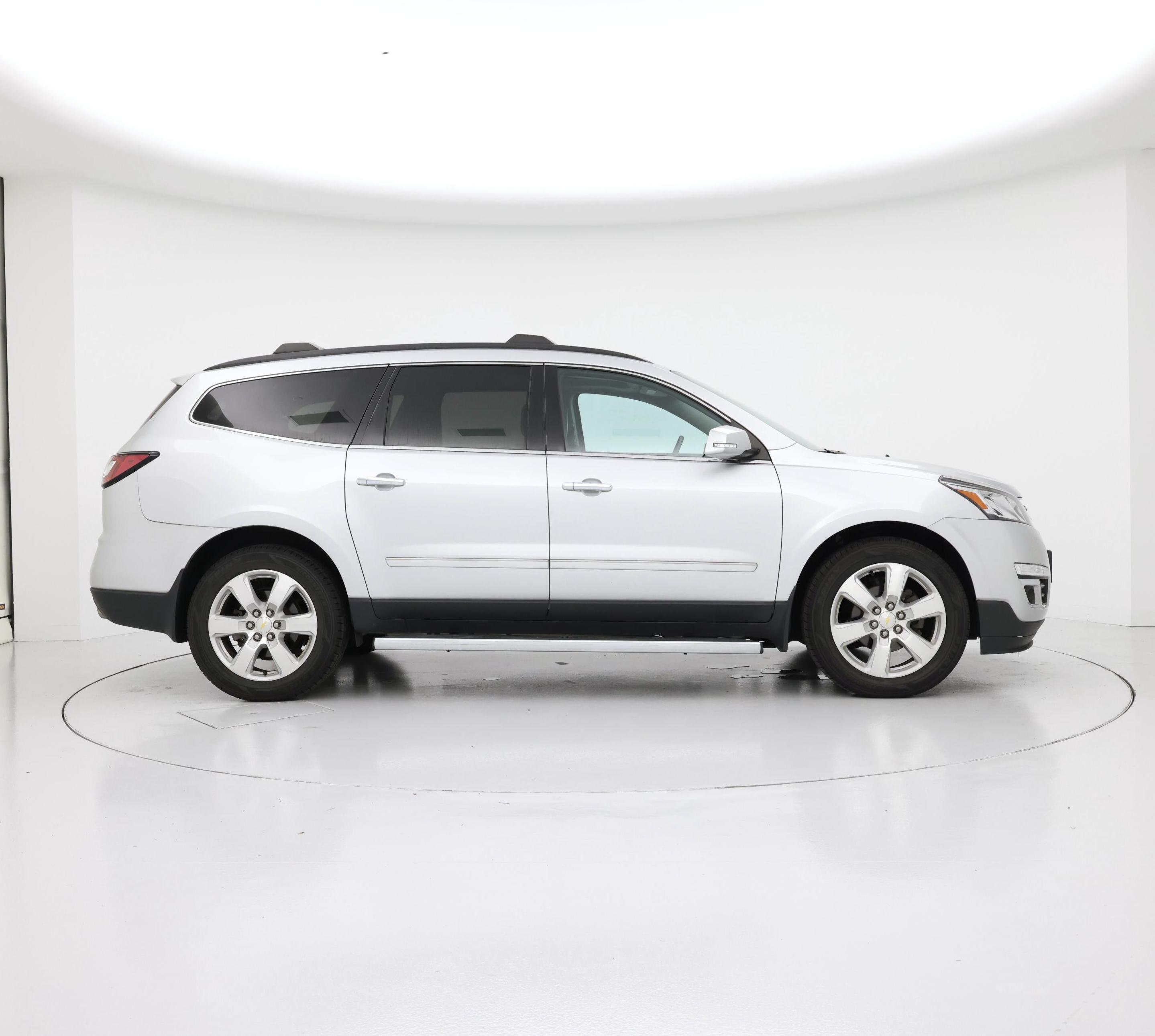 Thumbnail: 2017 Chevrolet Traverse - 7